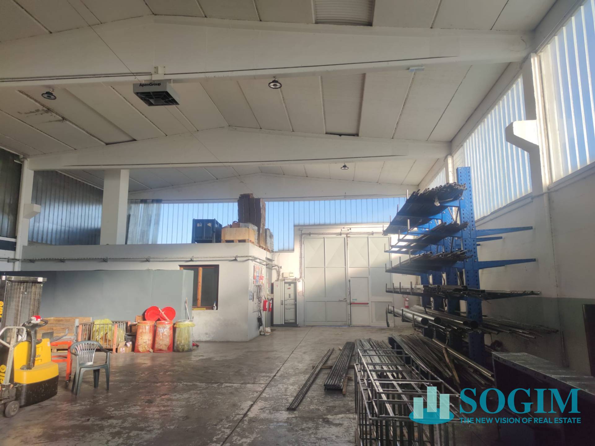 Capannone in affitto a Medolago