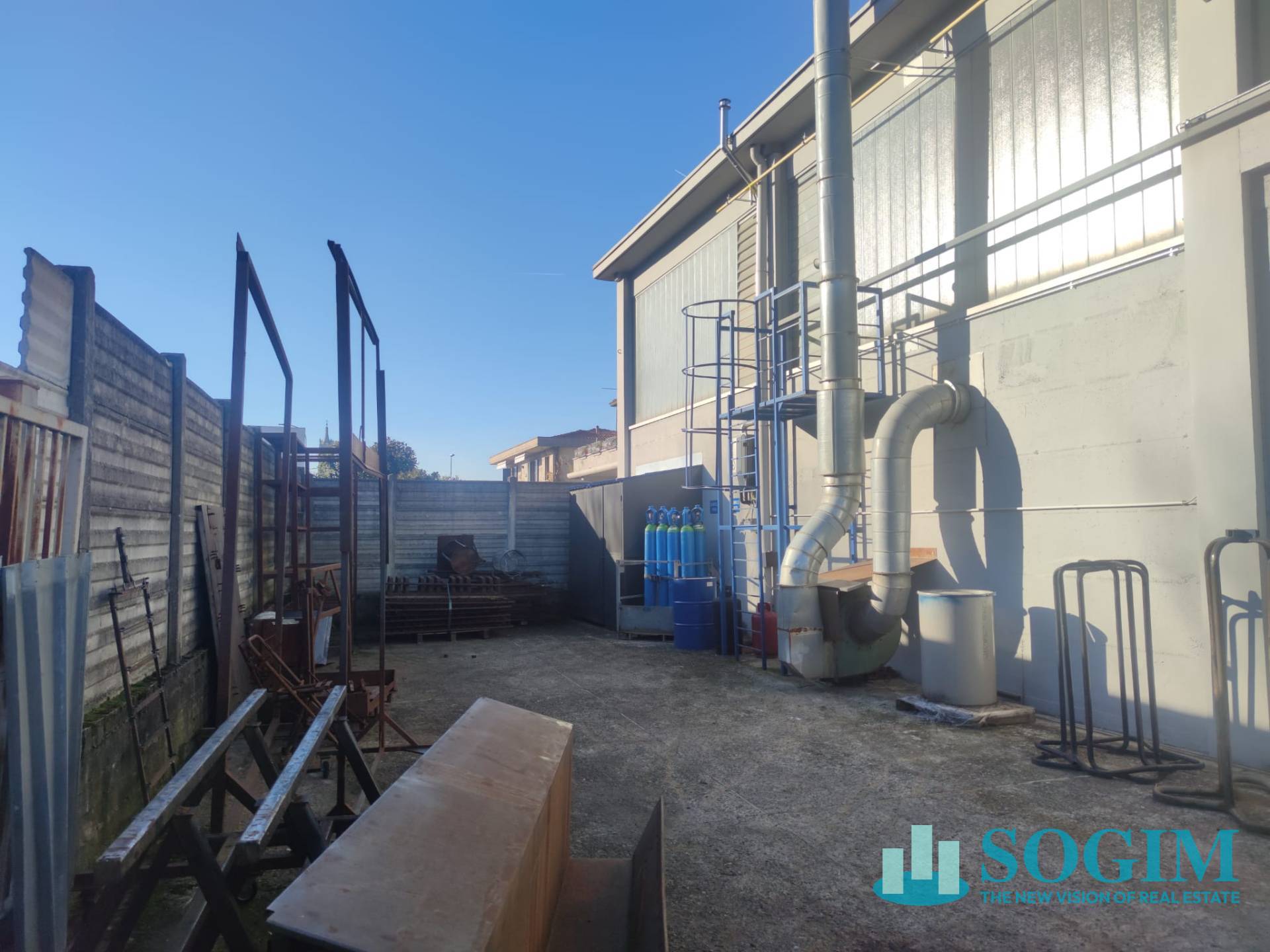 Capannone in affitto a Medolago