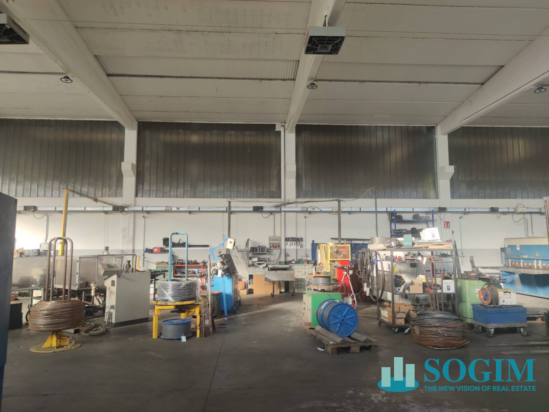 Capannone in affitto a Medolago