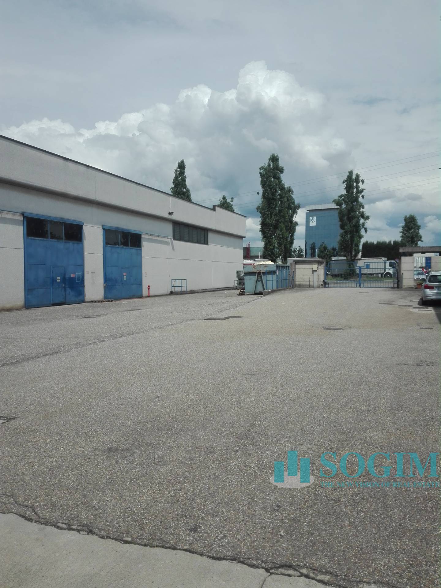 Capannone in vendita a Rho