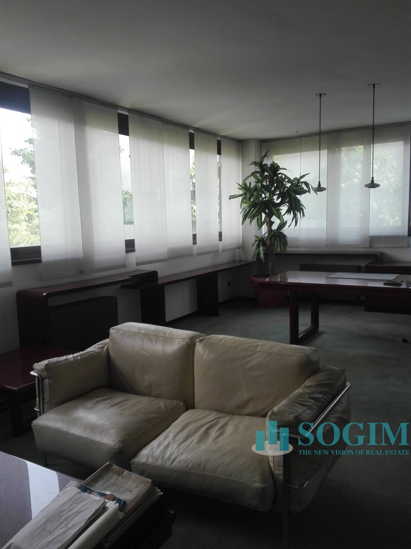 Capannone in vendita a Rho