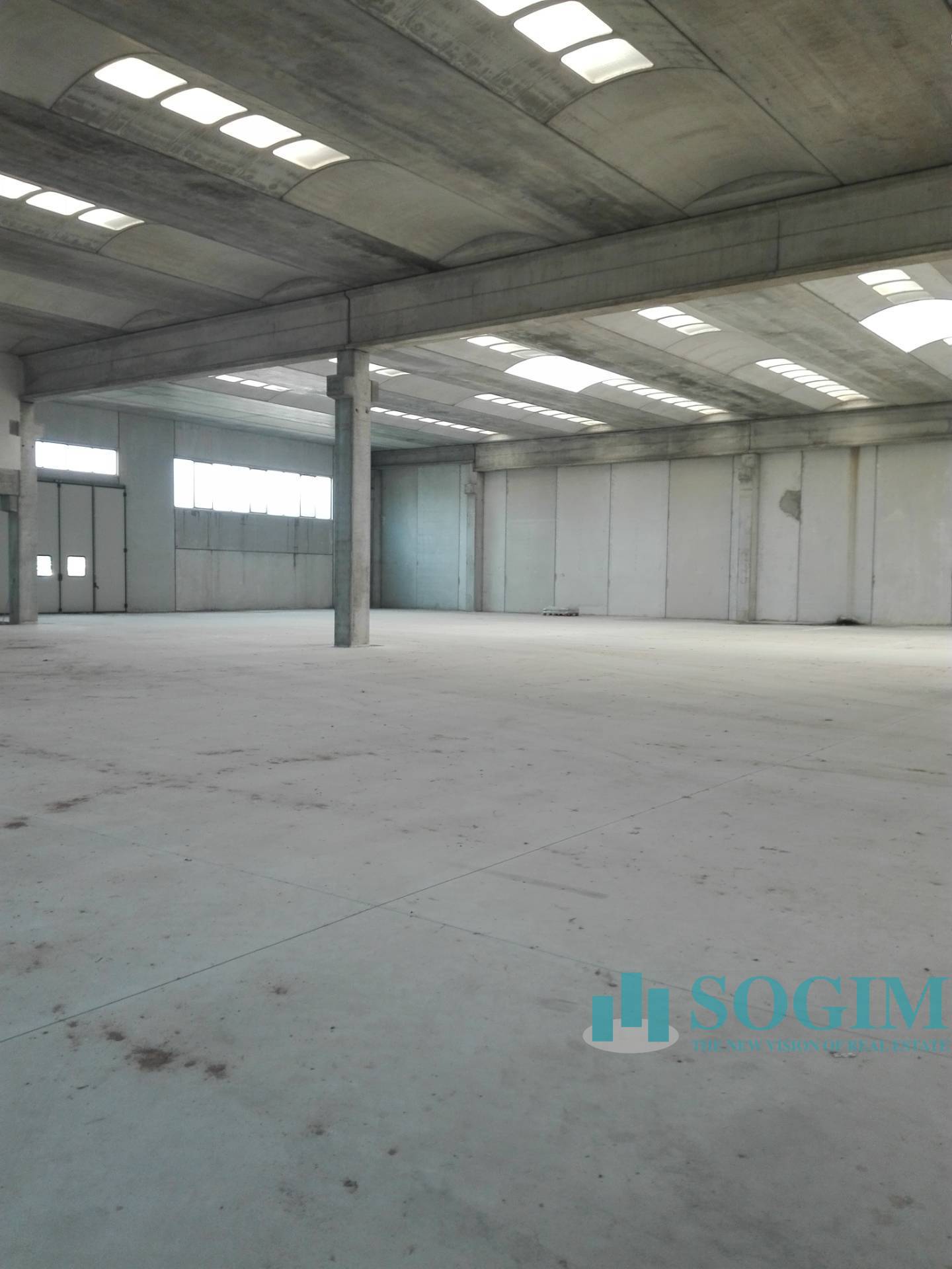 Capannone in affitto a Dairago