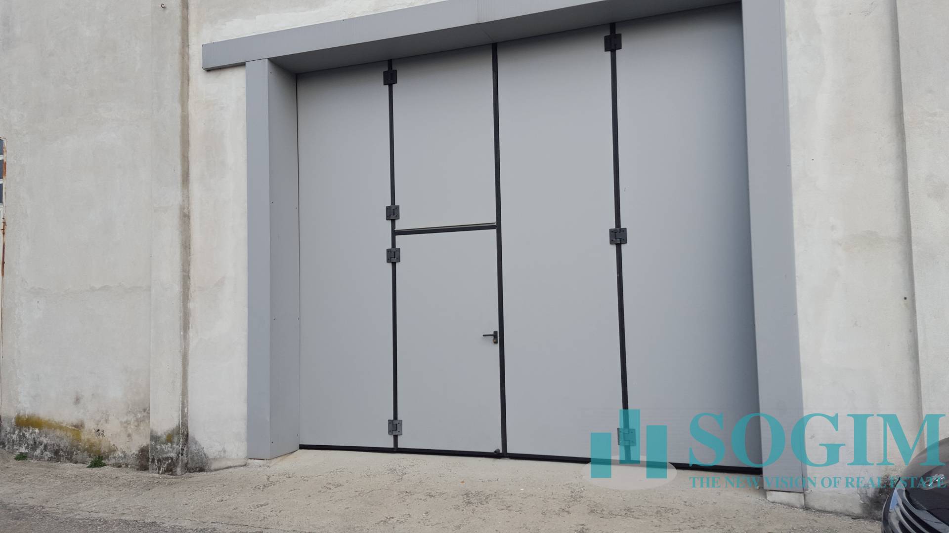 Capannone in vendita a Besana in Brianza