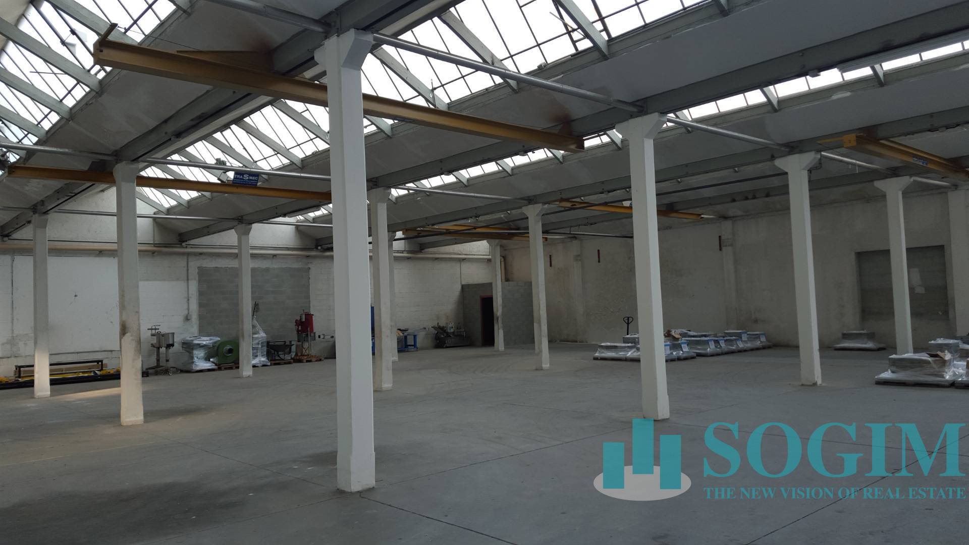 Capannone in vendita a Besana in Brianza