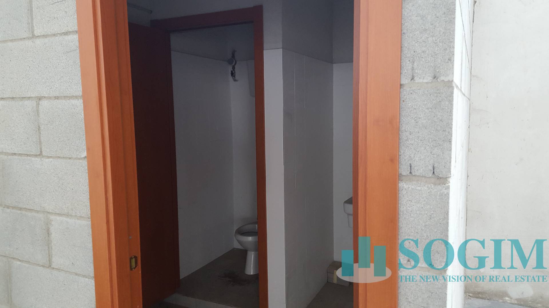 Capannone in vendita a Besana in Brianza