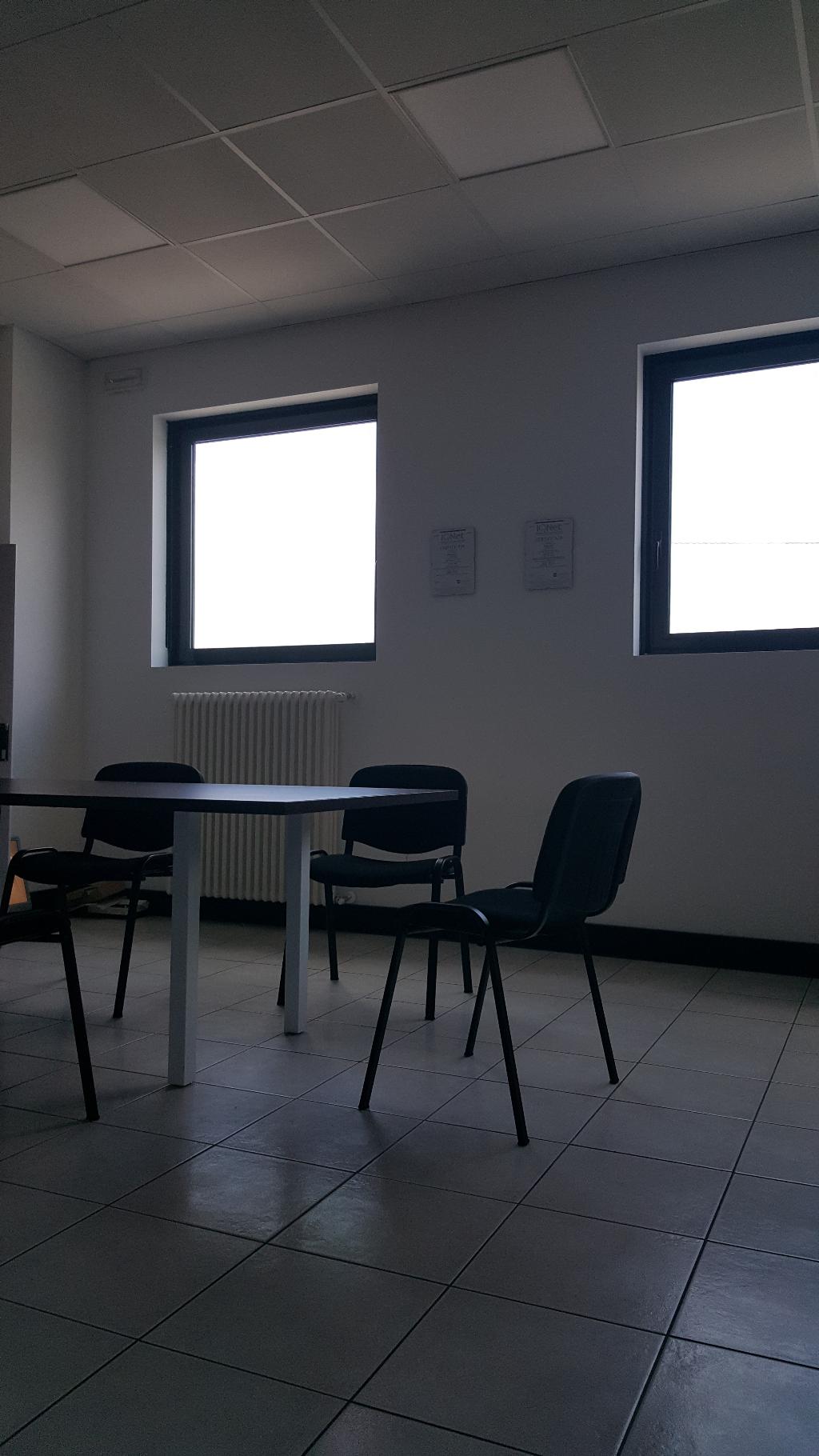 Capannone in vendita a Ciserano