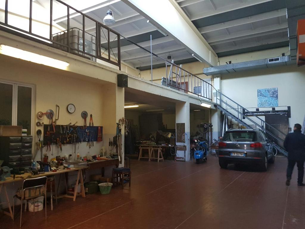 Capannone in vendita a Segrate