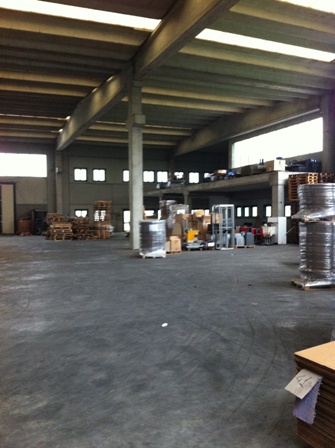 Immobile commerciale in vendita a Rivolta d'Adda