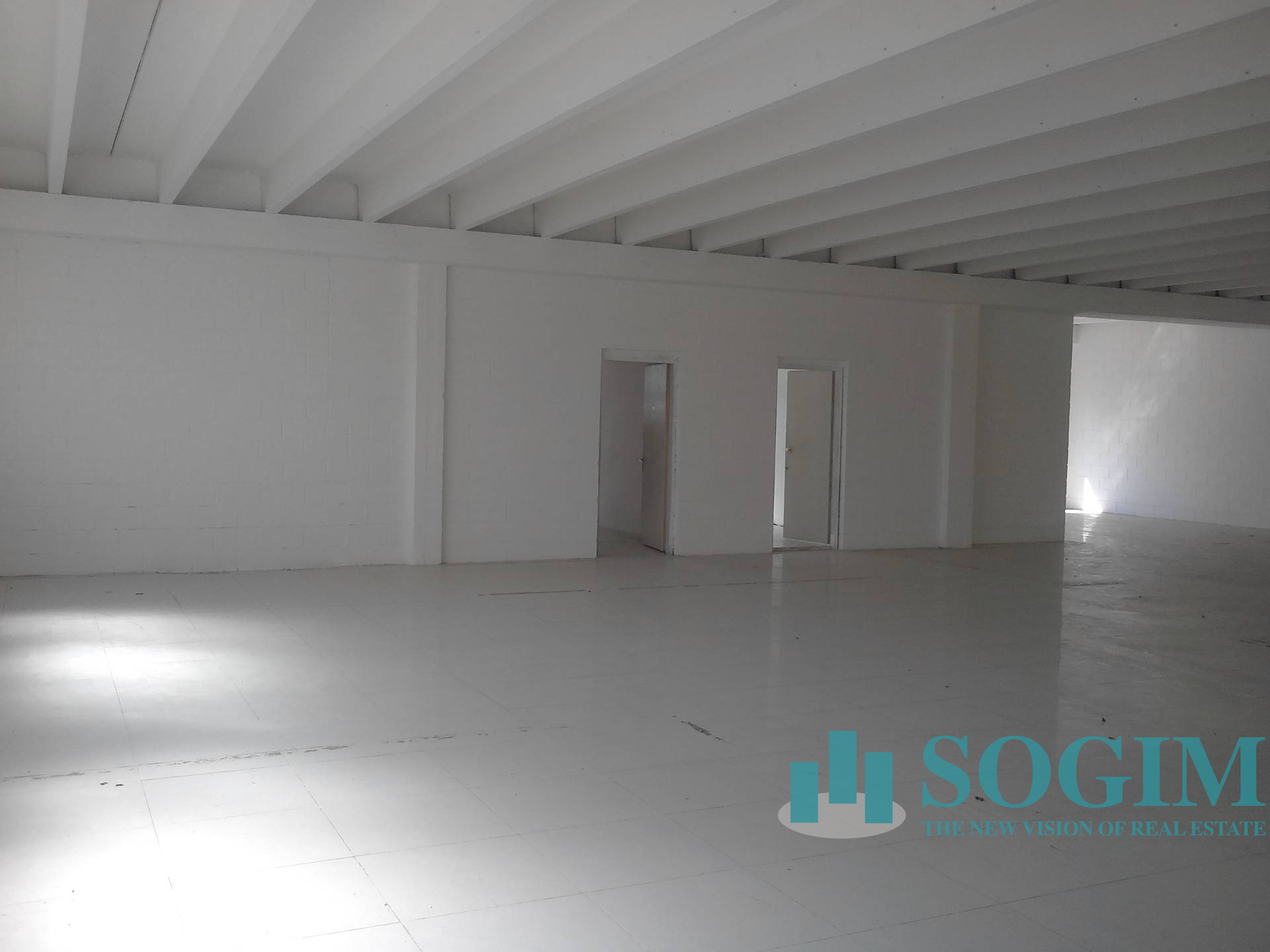 Immobile commerciale in affitto a Settimo Milanese