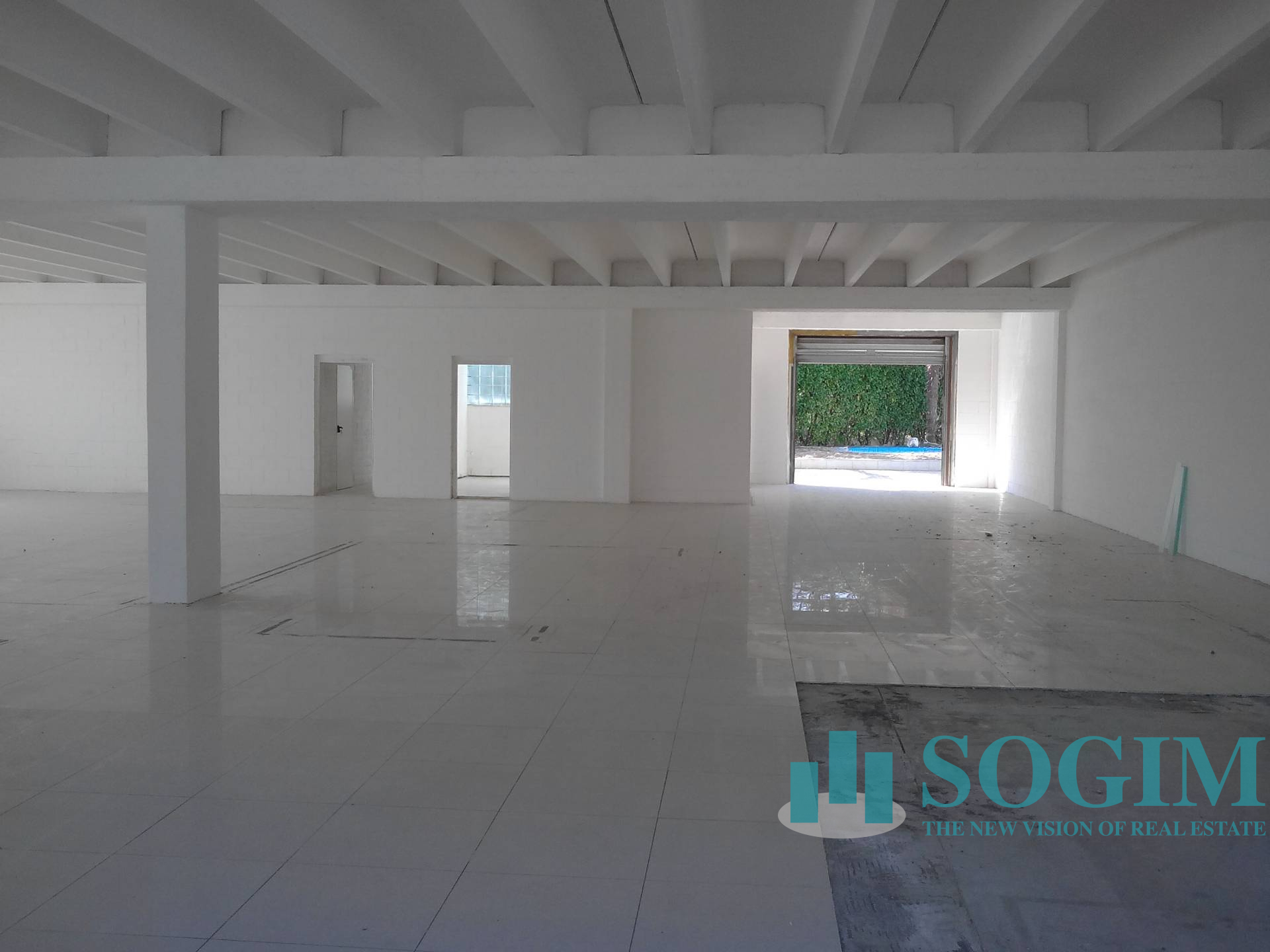 Immobile commerciale in affitto a Settimo Milanese