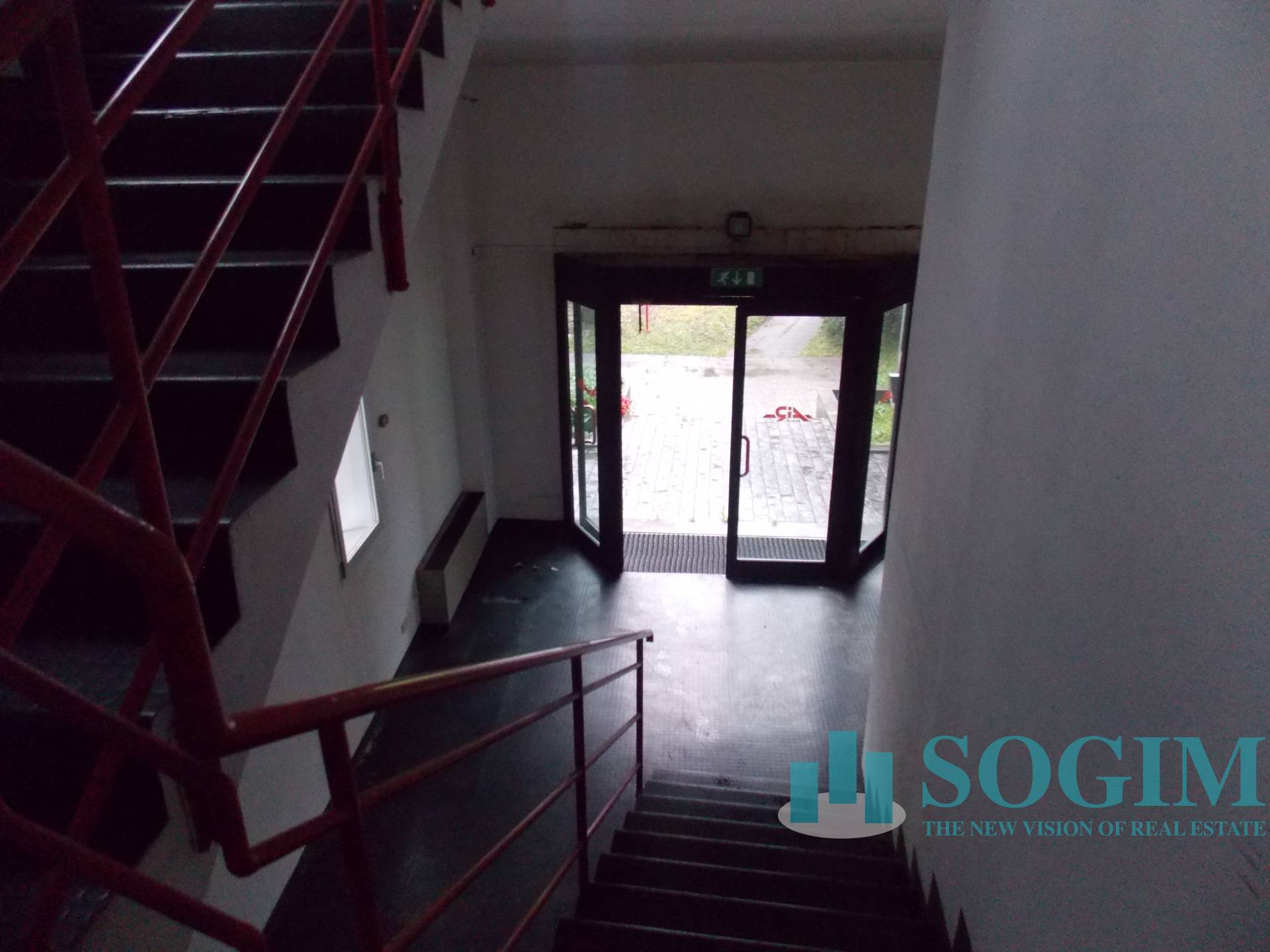 Capannone + Palazzina Uffici in affitto a Settala