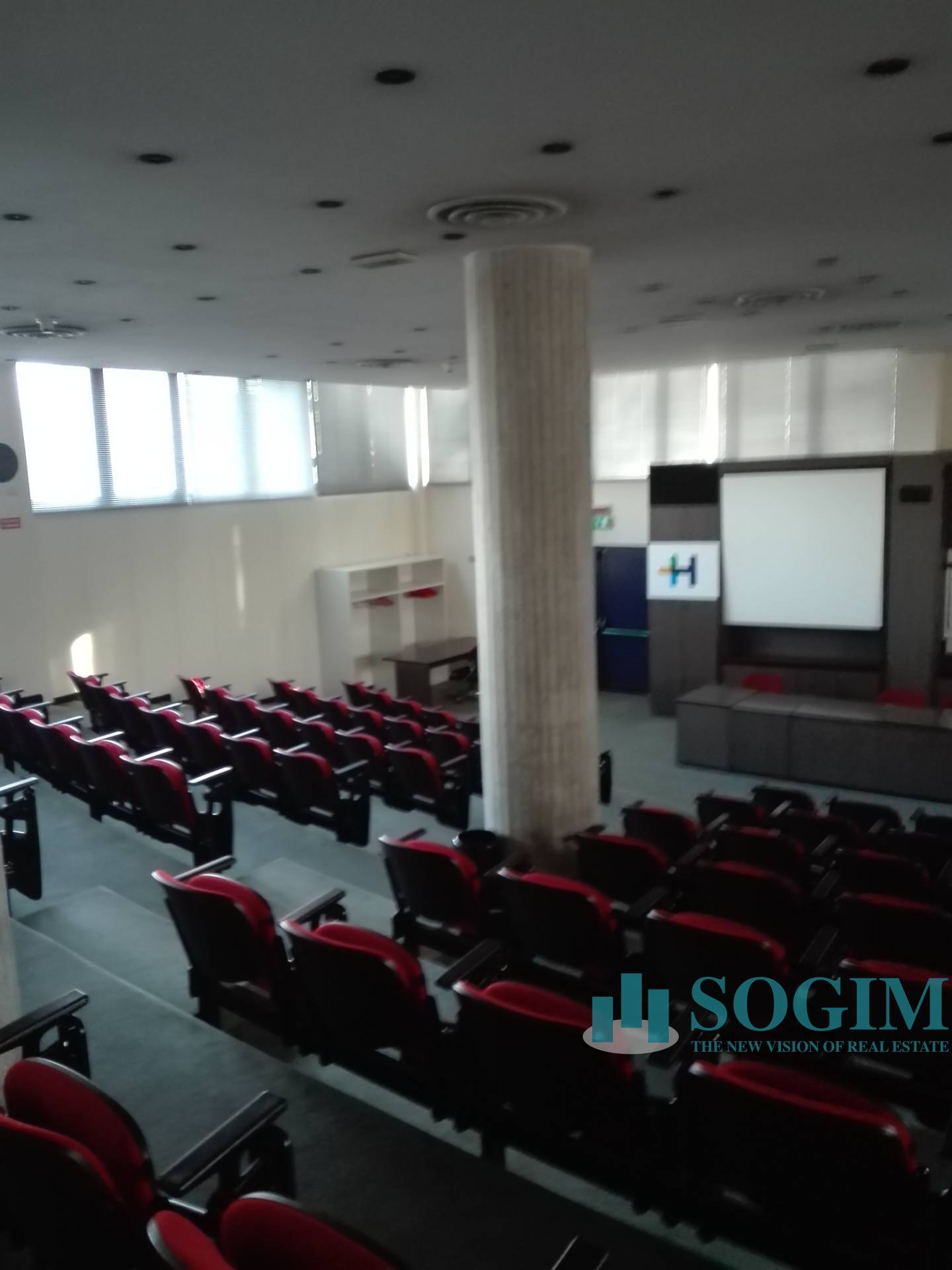 Ufficio in affitto a Bollate