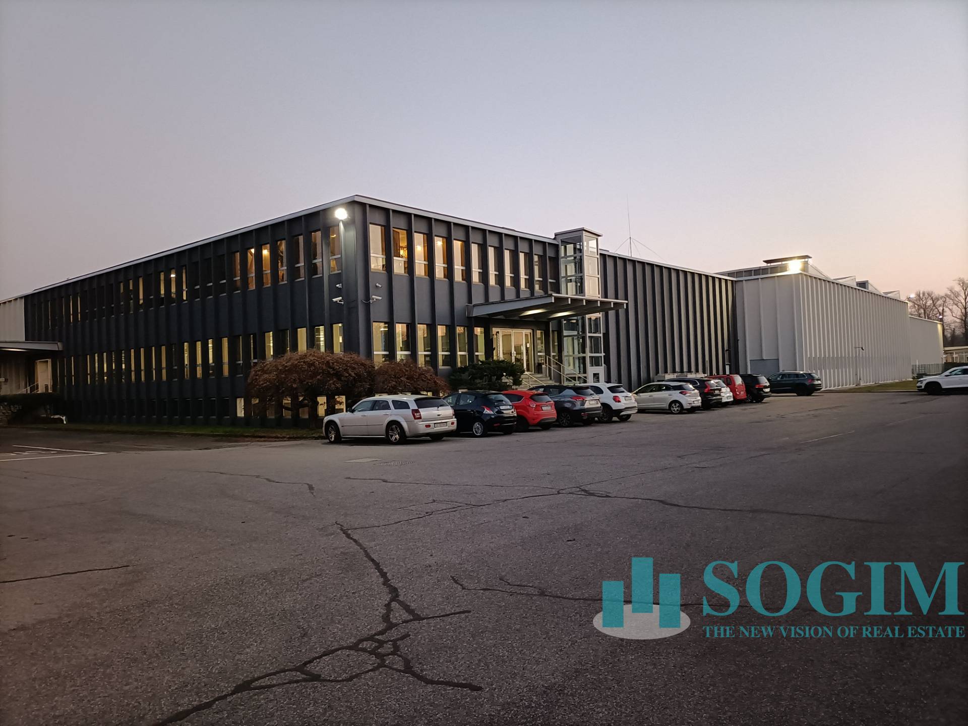 Capannone in affitto a Biassono