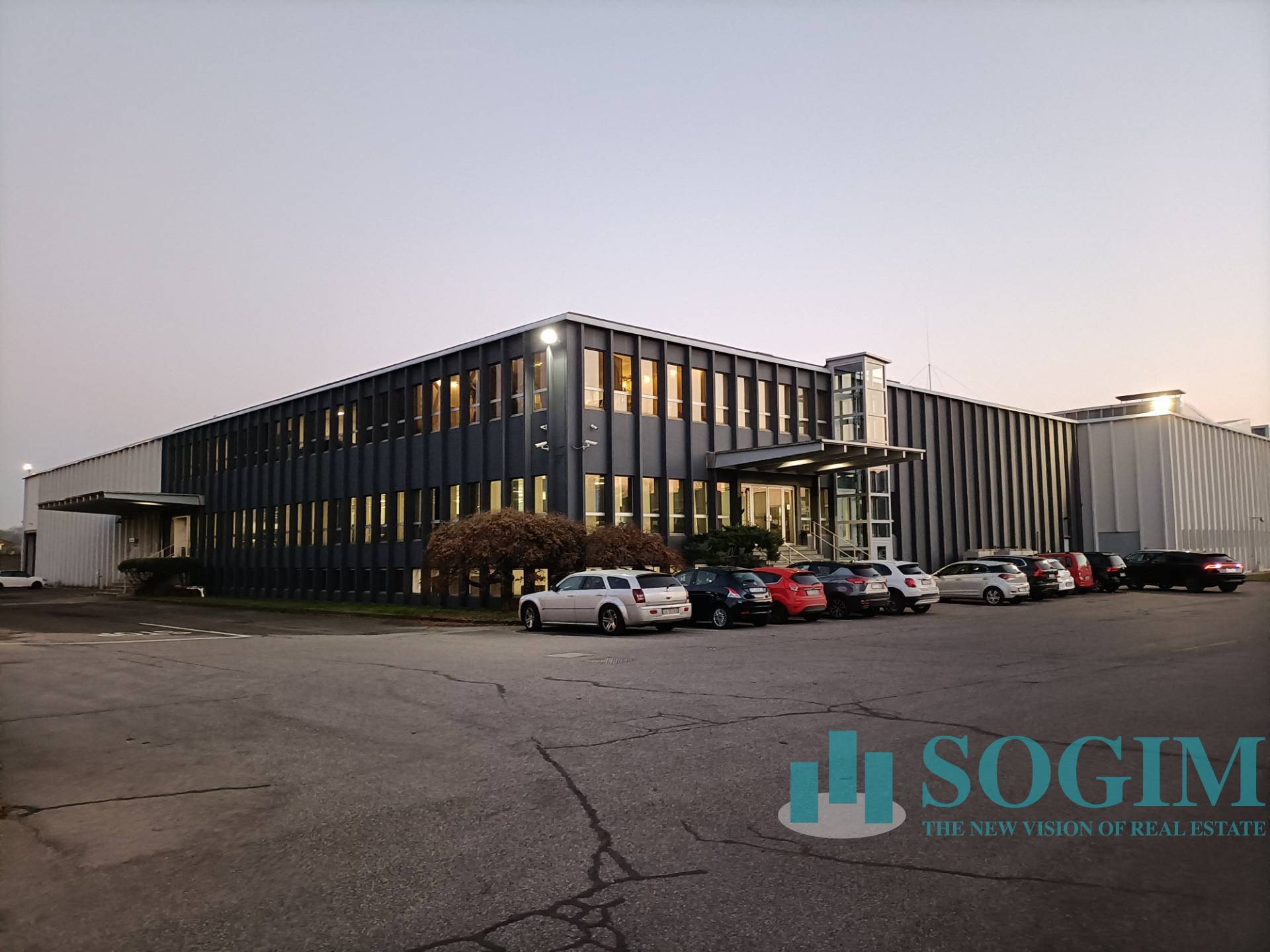 Capannone in affitto a Biassono