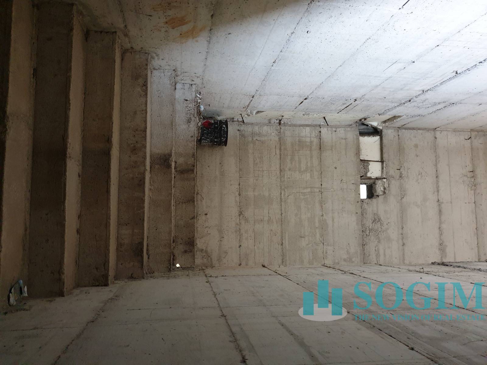 Capannone in vendita a Trezzano Rosa