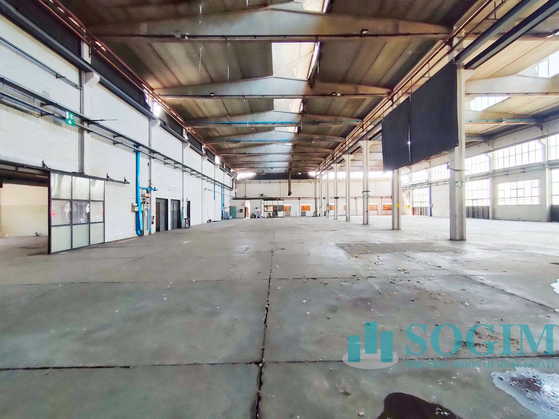 Capannone in vendita a Pieve Emanuele, FIZZONASCO