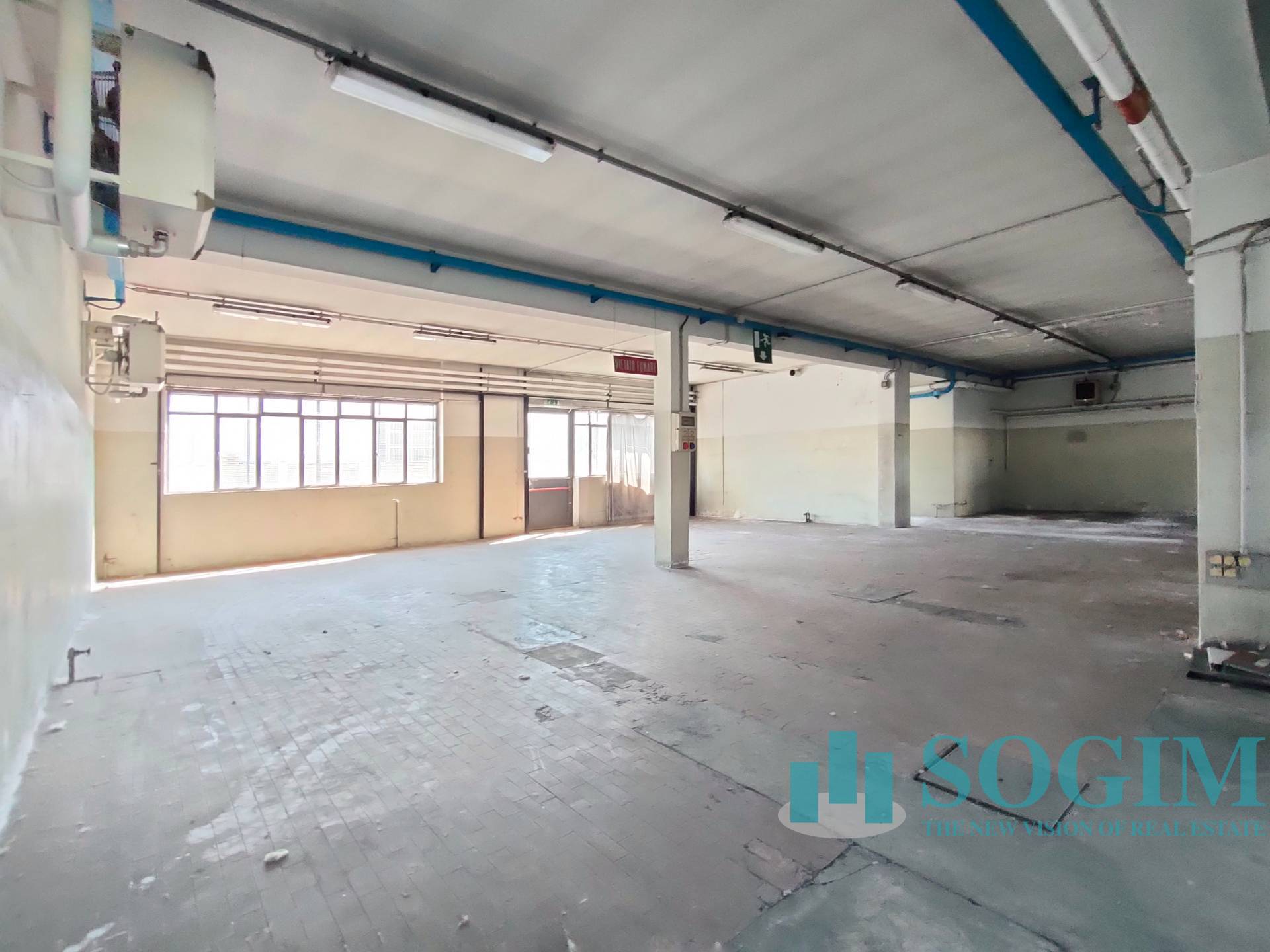 Capannone in vendita a Pieve Emanuele, FIZZONASCO