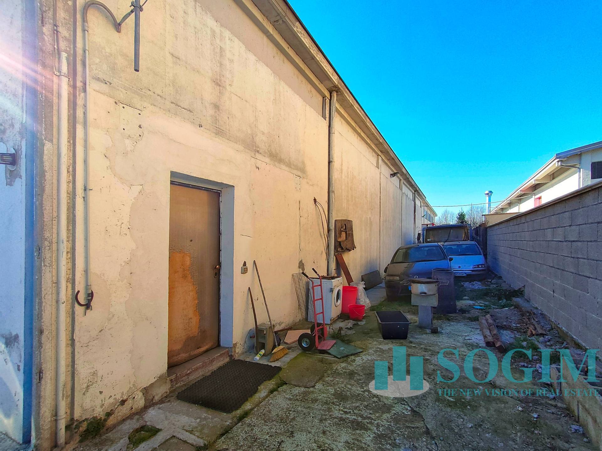 Capannone in vendita a Zibido San Giacomo