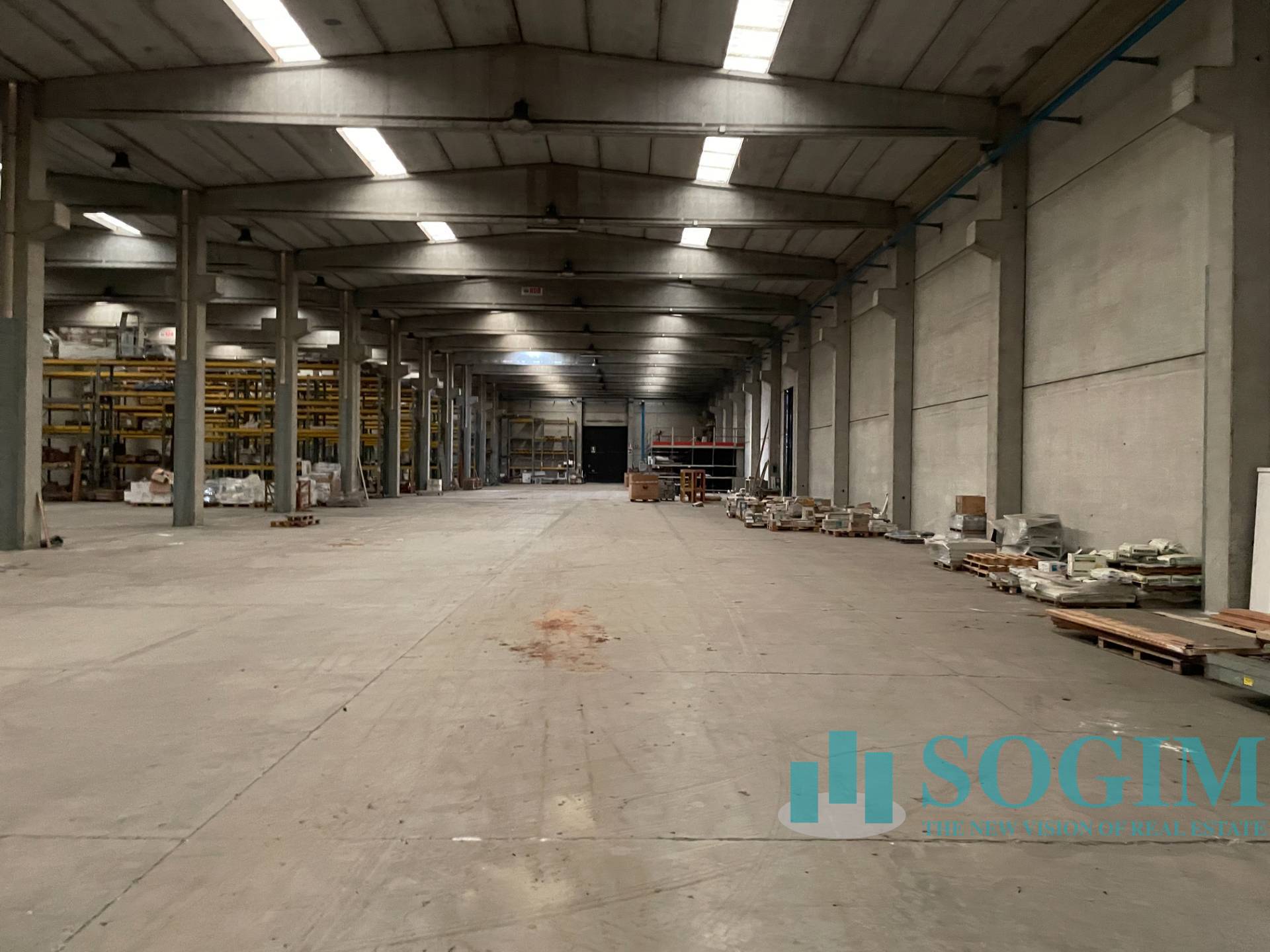 Immobile commerciale in vendita a Piacenza