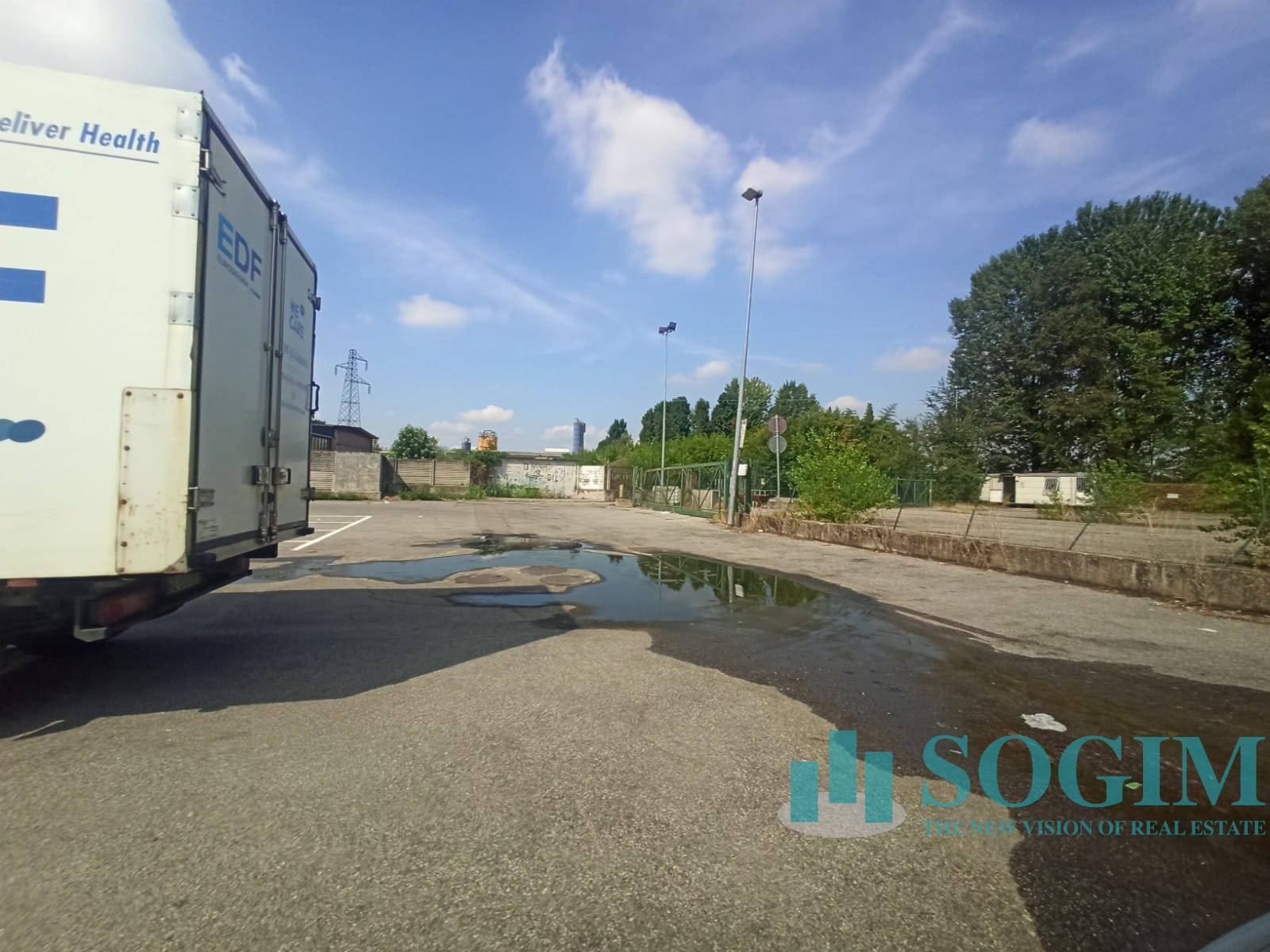 Capannone in vendita a Casalmaiocco