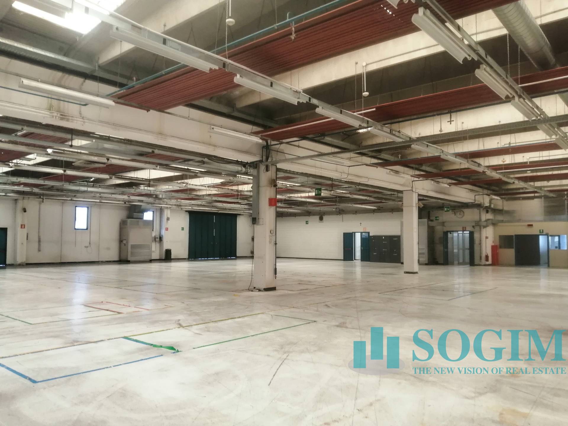 Capannone in vendita a Cornate d'Adda