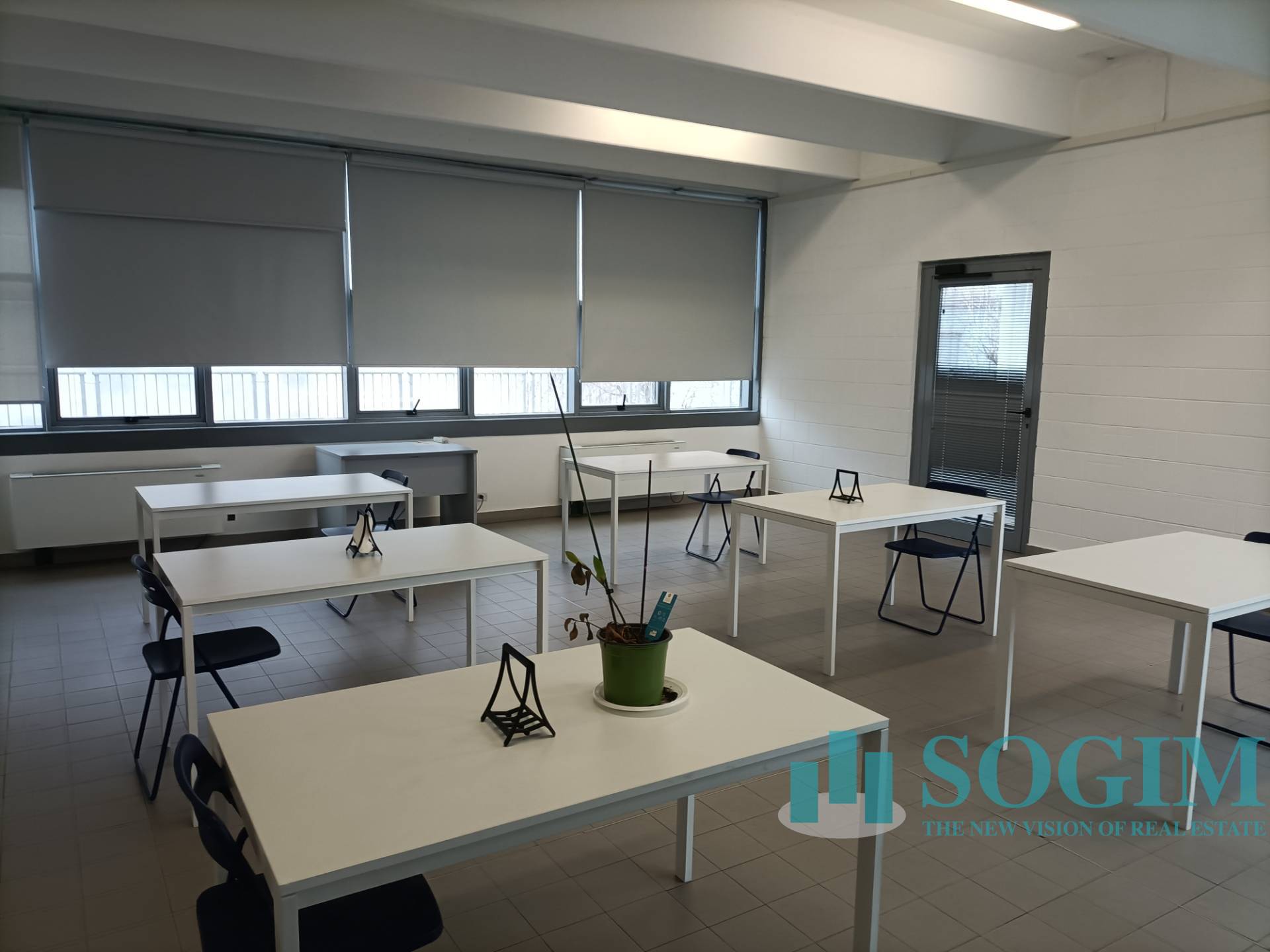 Capannone in affitto a Carate Brianza