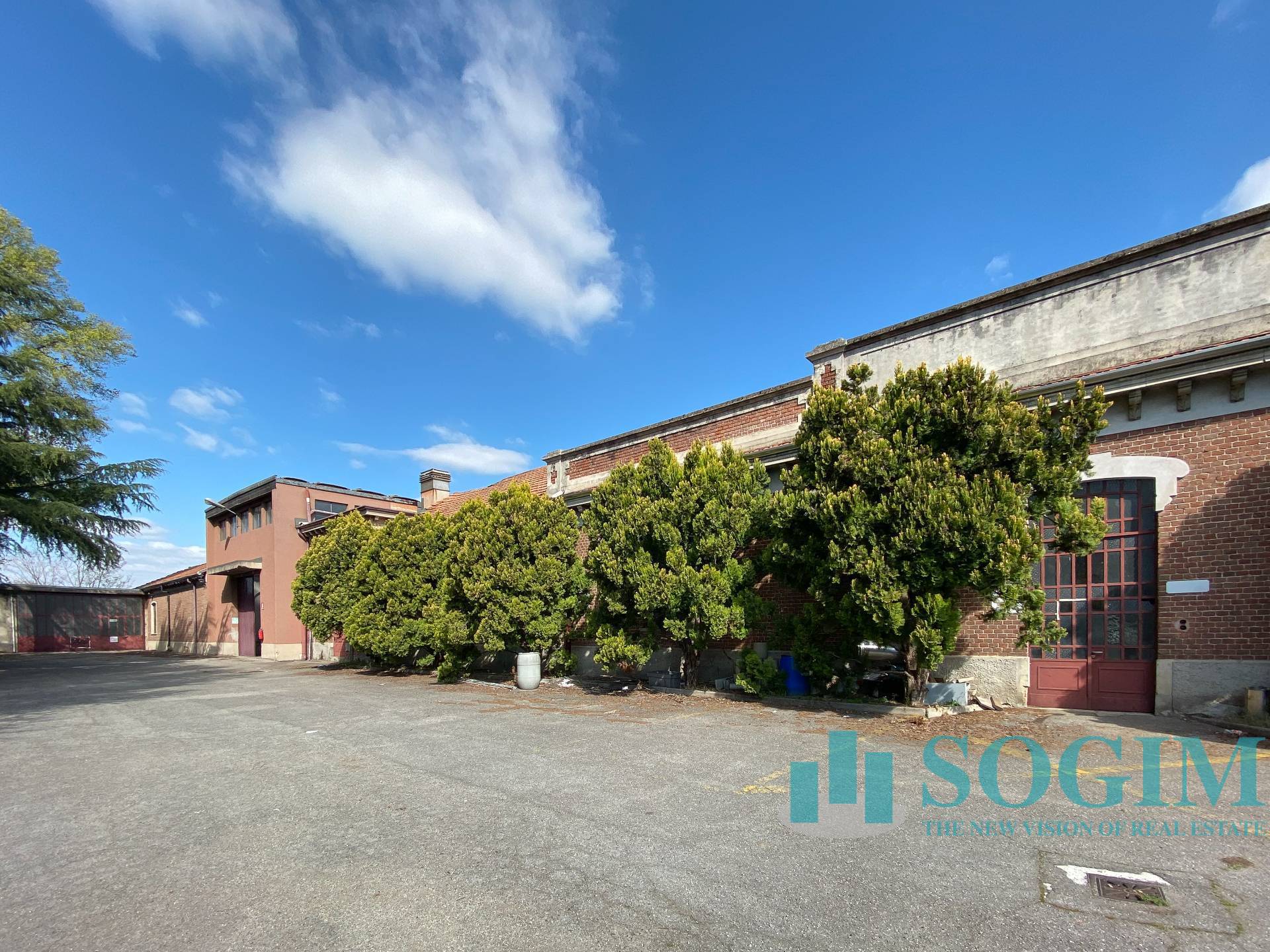 Capannone in vendita a Samarate