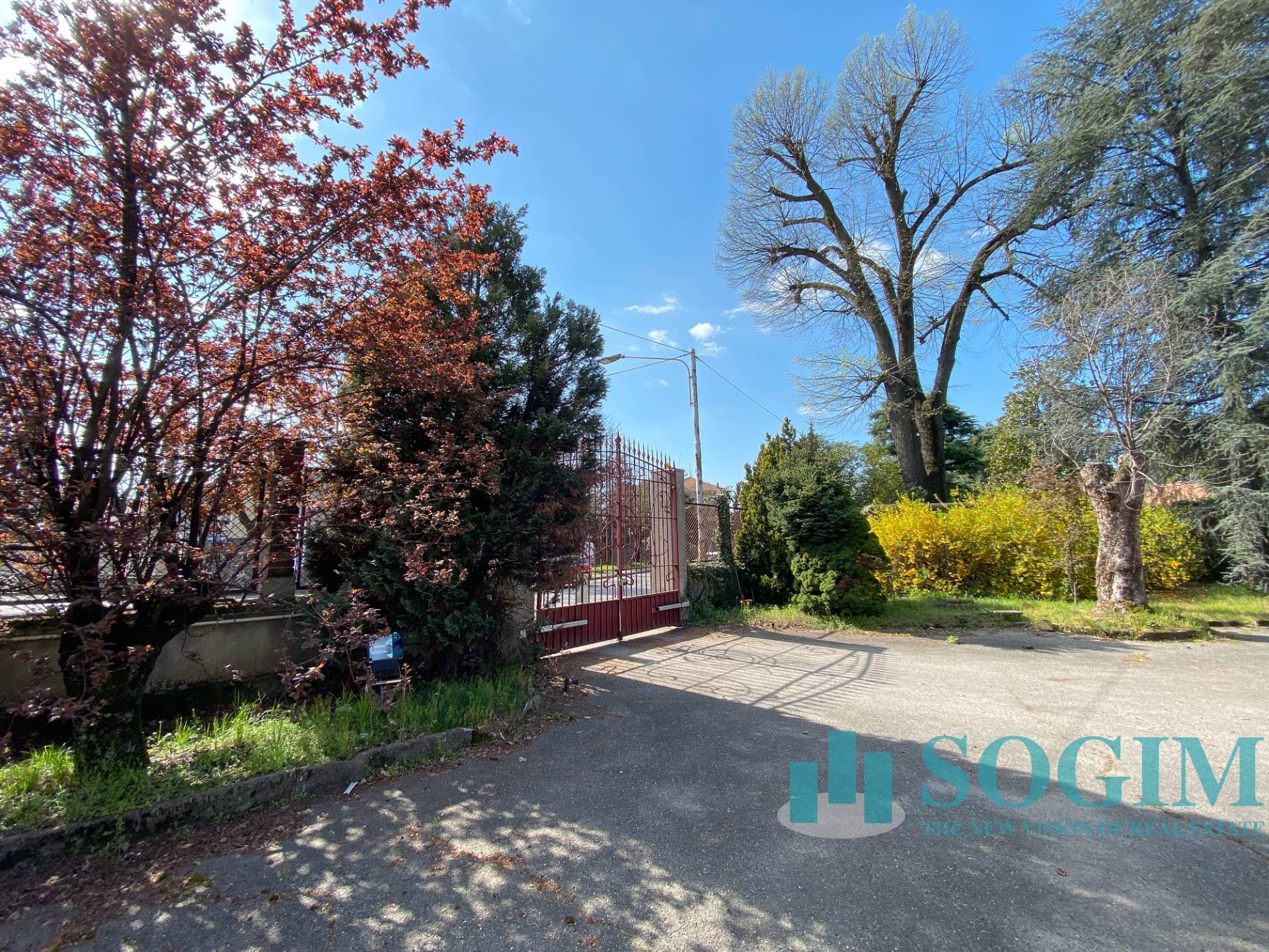 Capannone in vendita a Samarate