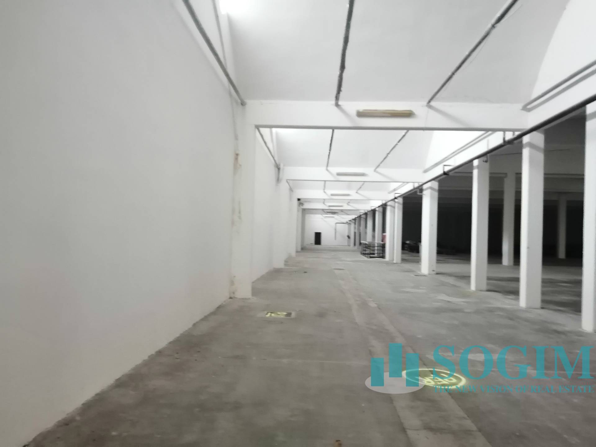 Capannone in vendita a Robecchetto con Induno