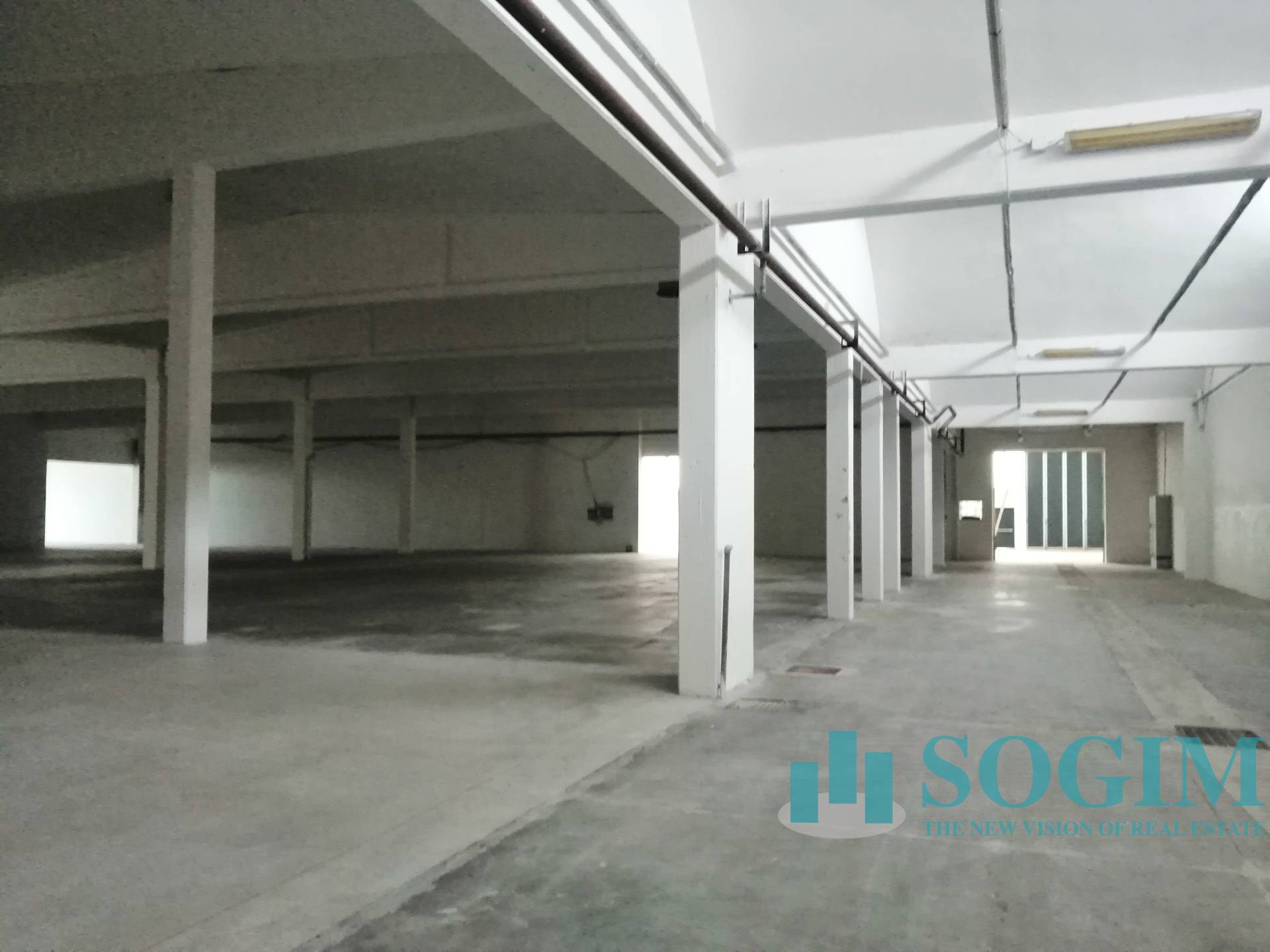 Capannone in vendita a Robecchetto con Induno