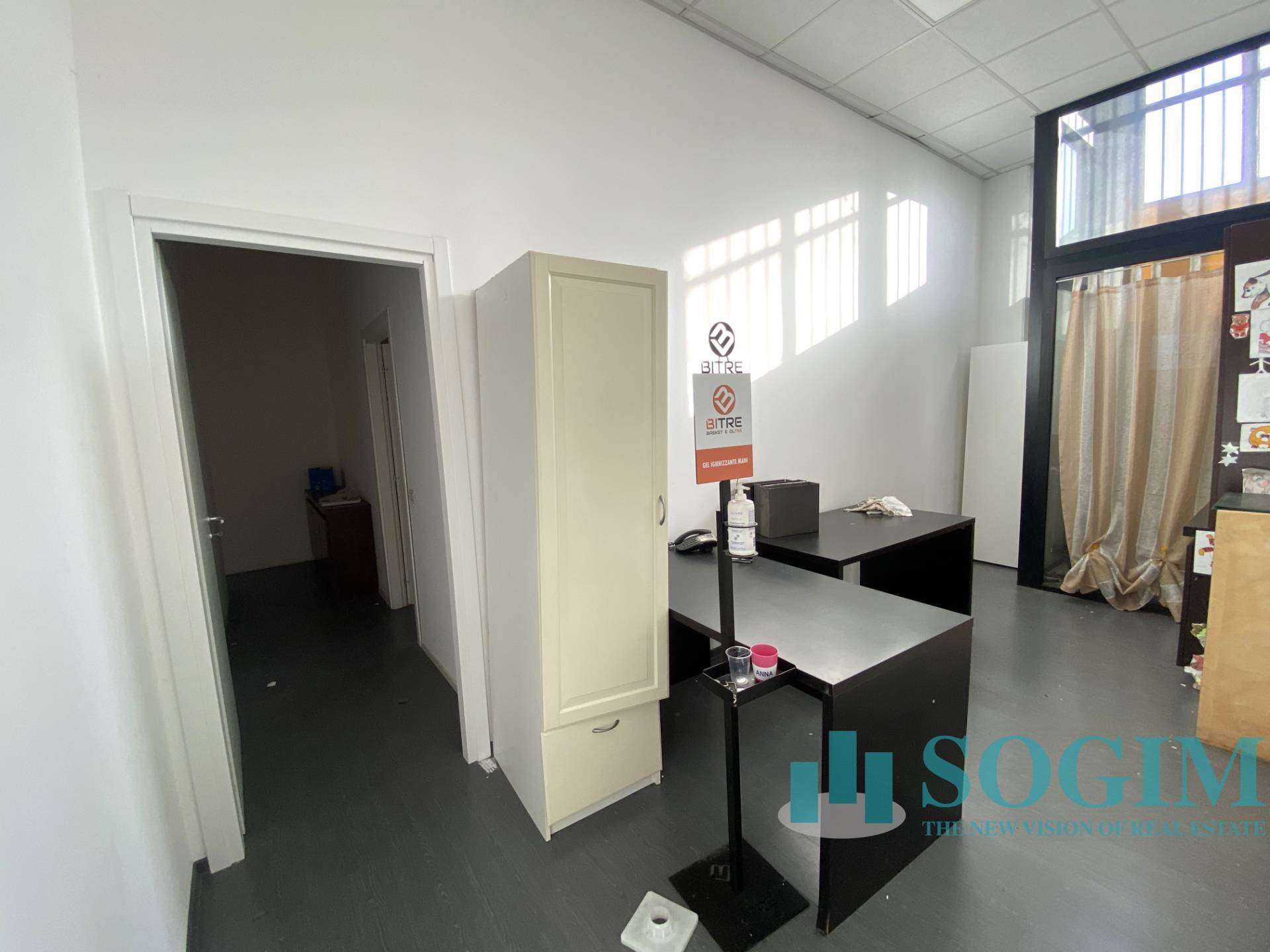 Immobile commerciale in vendita a Vimercate