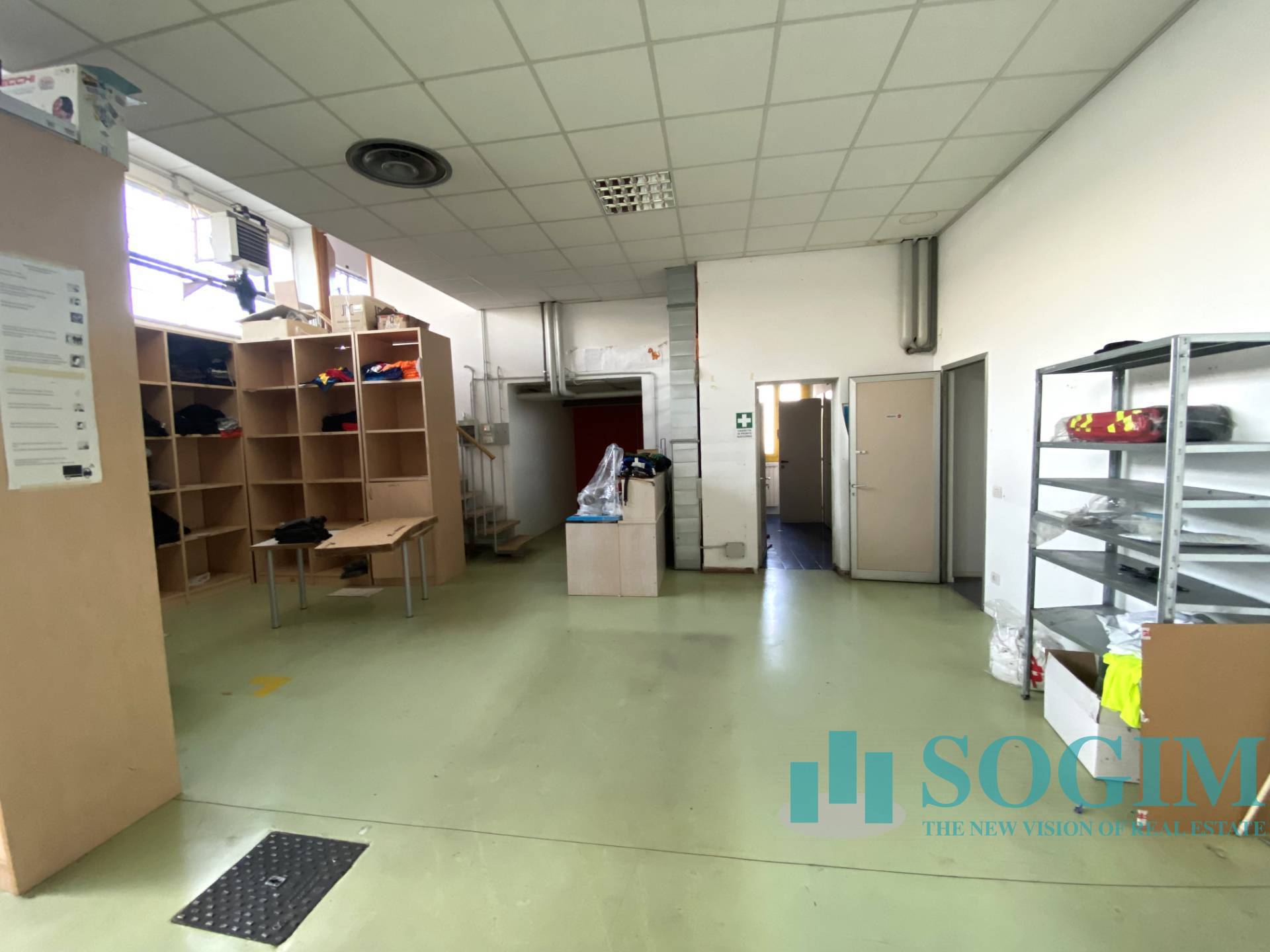 Immobile commerciale in vendita a Vimercate