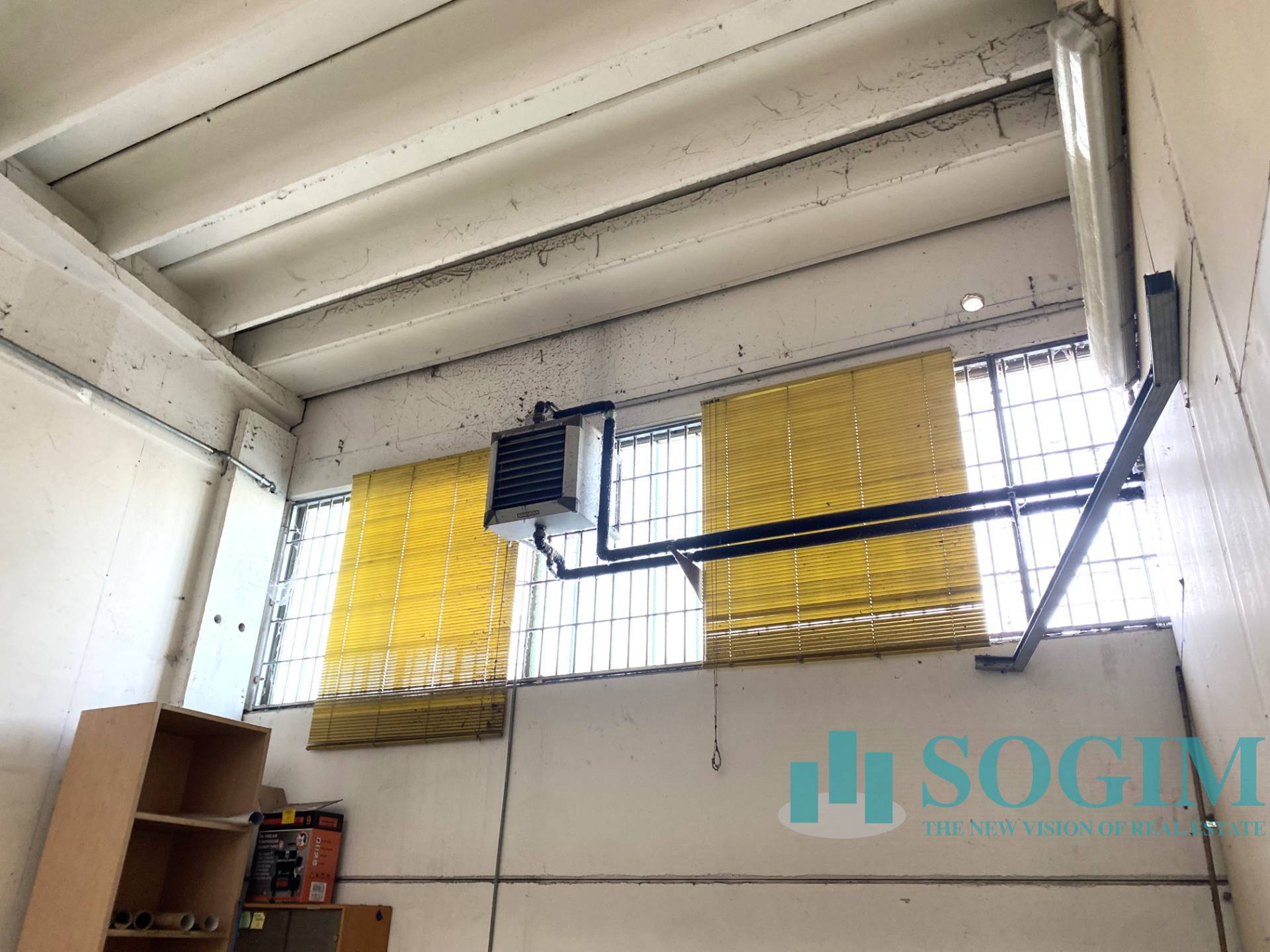 Immobile commerciale in vendita a Vimercate