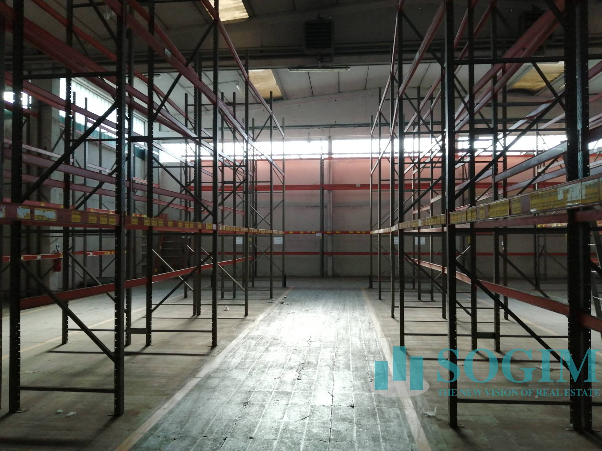 Capannone in affitto a Rho