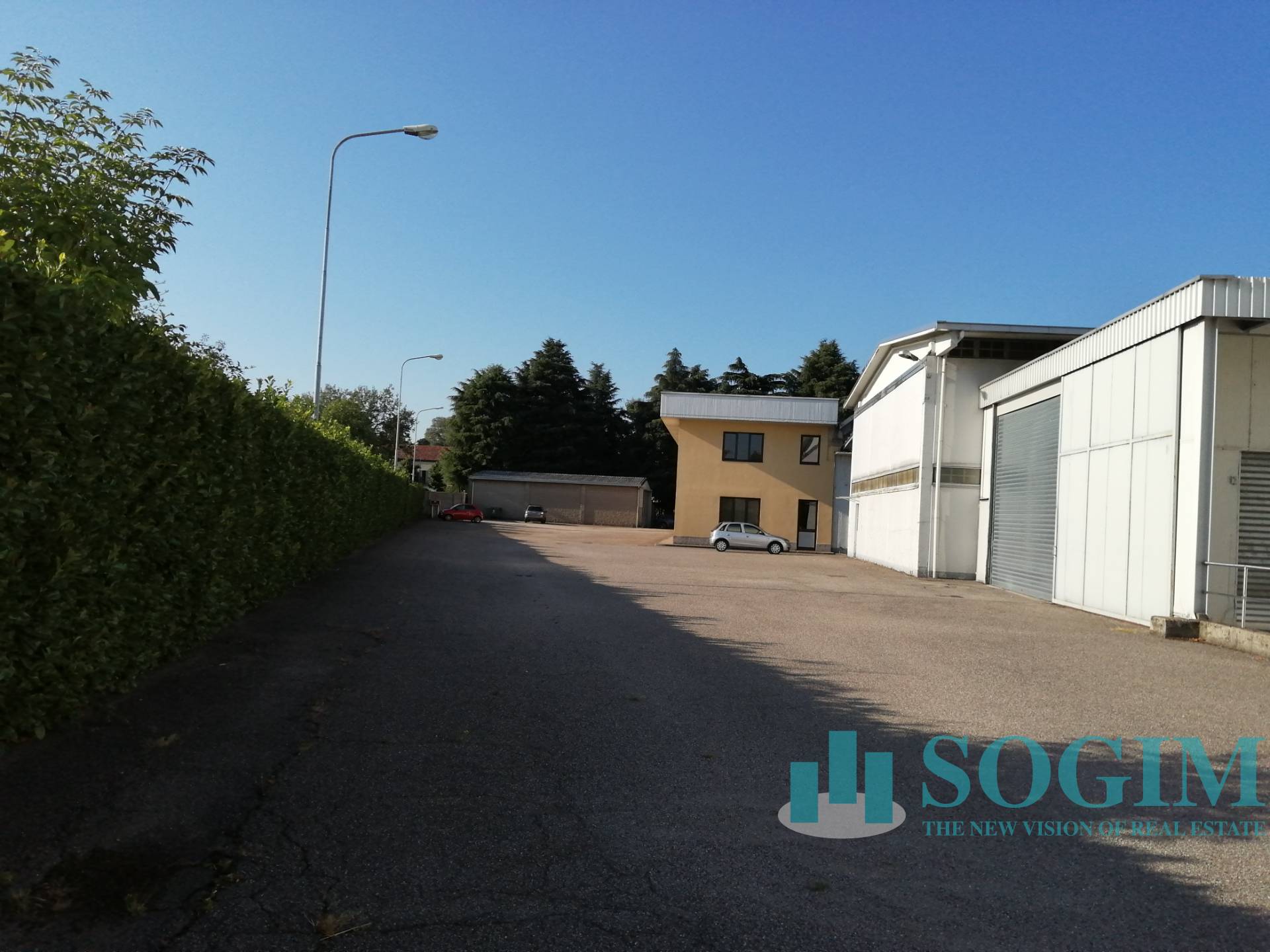 Capannone in affitto a Rho