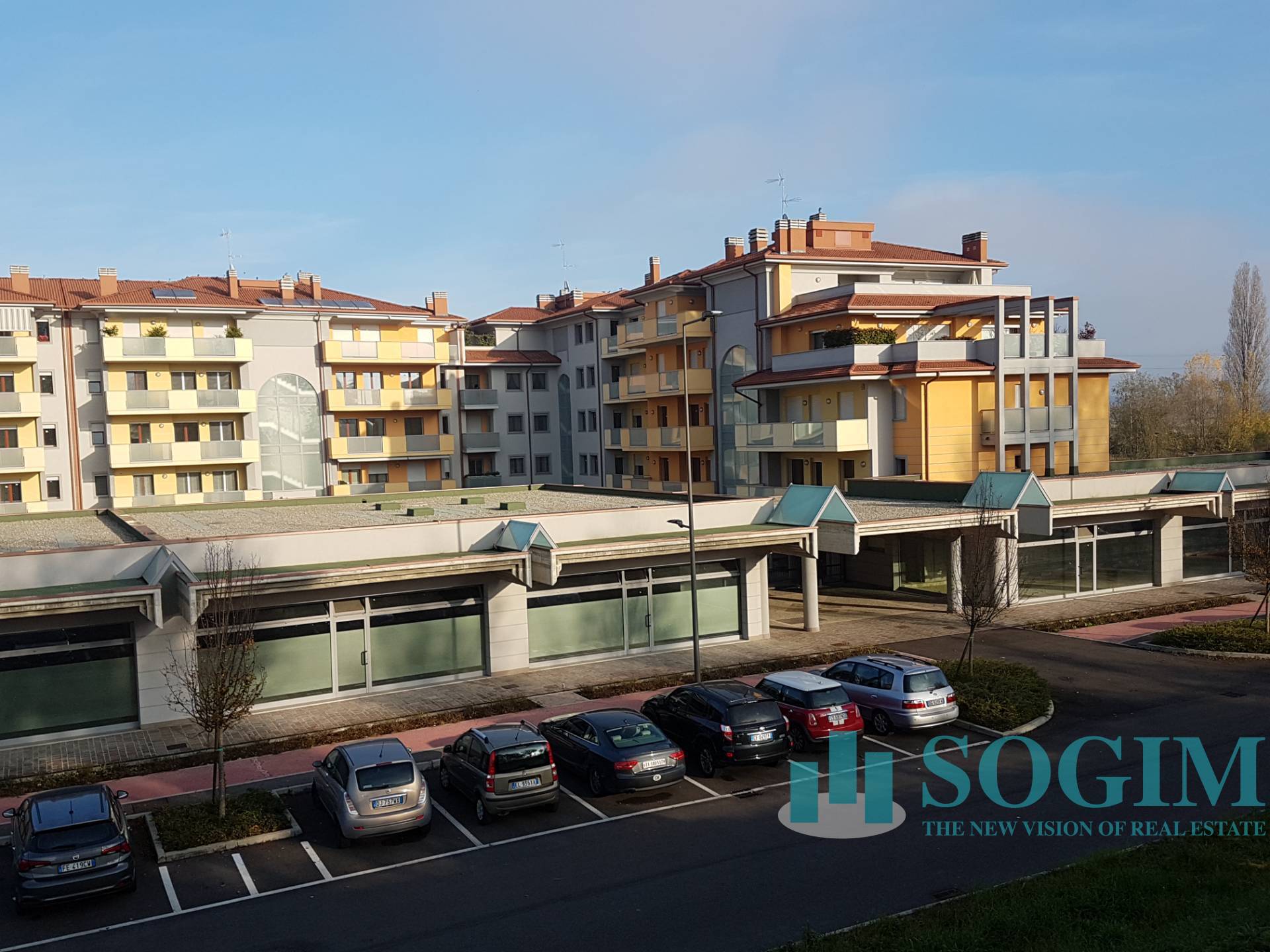 Negozio in vendita a Basiglio