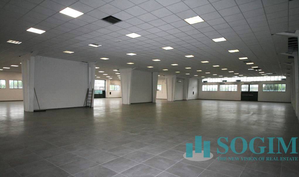 Immobile commerciale in affitto a Gorgonzola