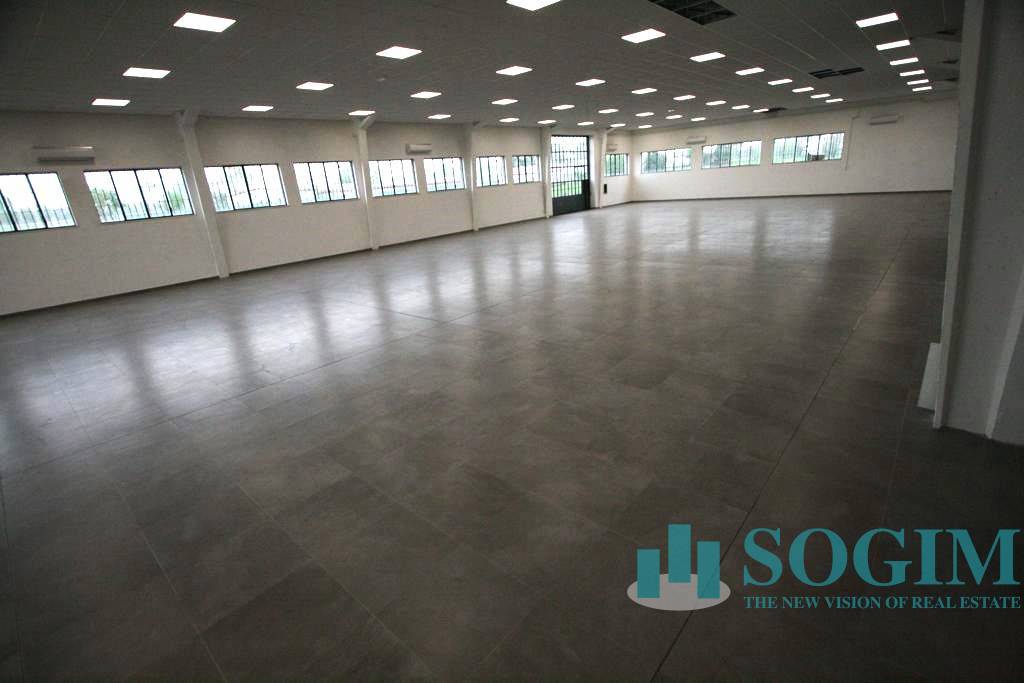 Immobile commerciale in affitto a Gorgonzola