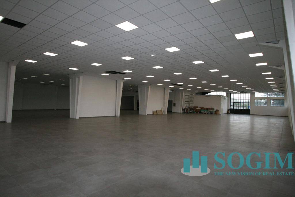 Immobile commerciale in affitto a Gorgonzola