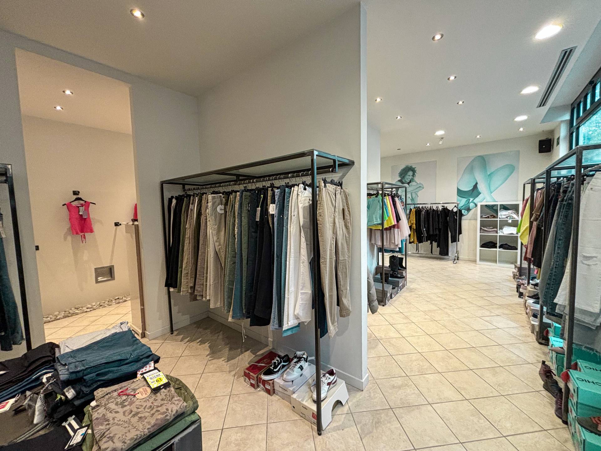 Negozio in affitto a Gallarate