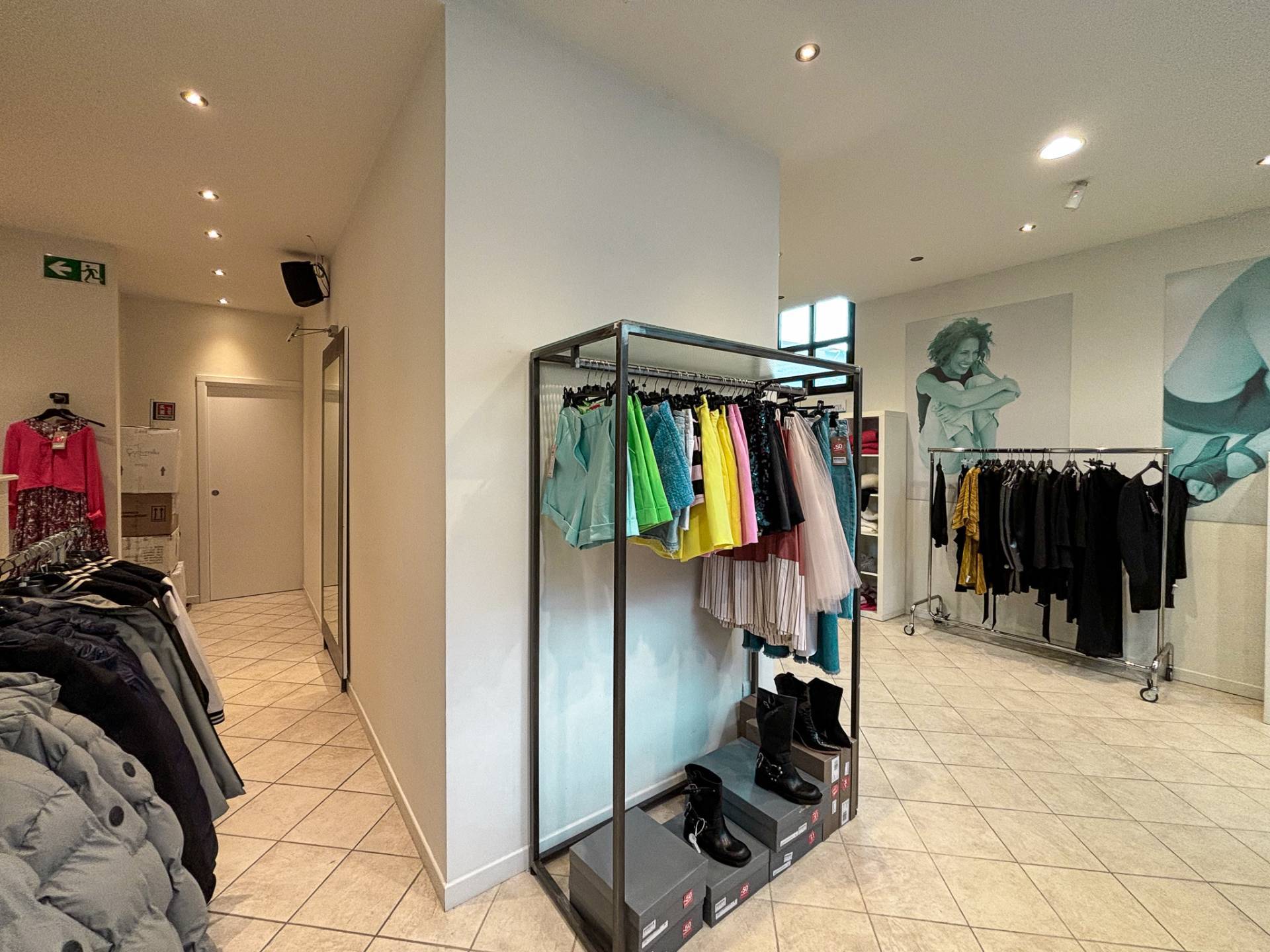 Negozio in affitto a Gallarate