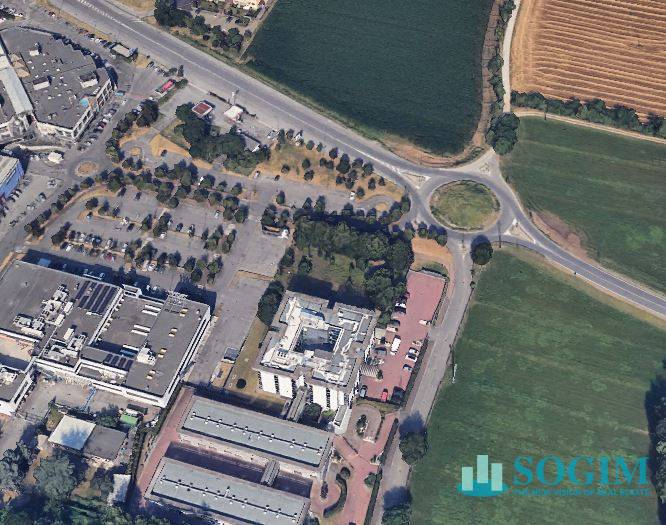 Terreno commerciale in vendita a Cassano d'Adda