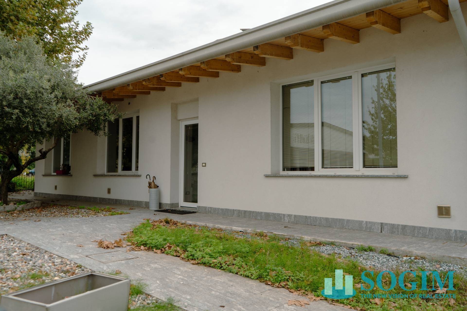 Capannone in vendita a Lentate sul Seveso