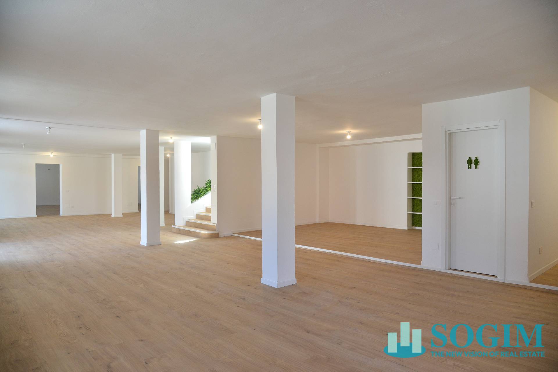 Ufficio in vendita a Besana in Brianza