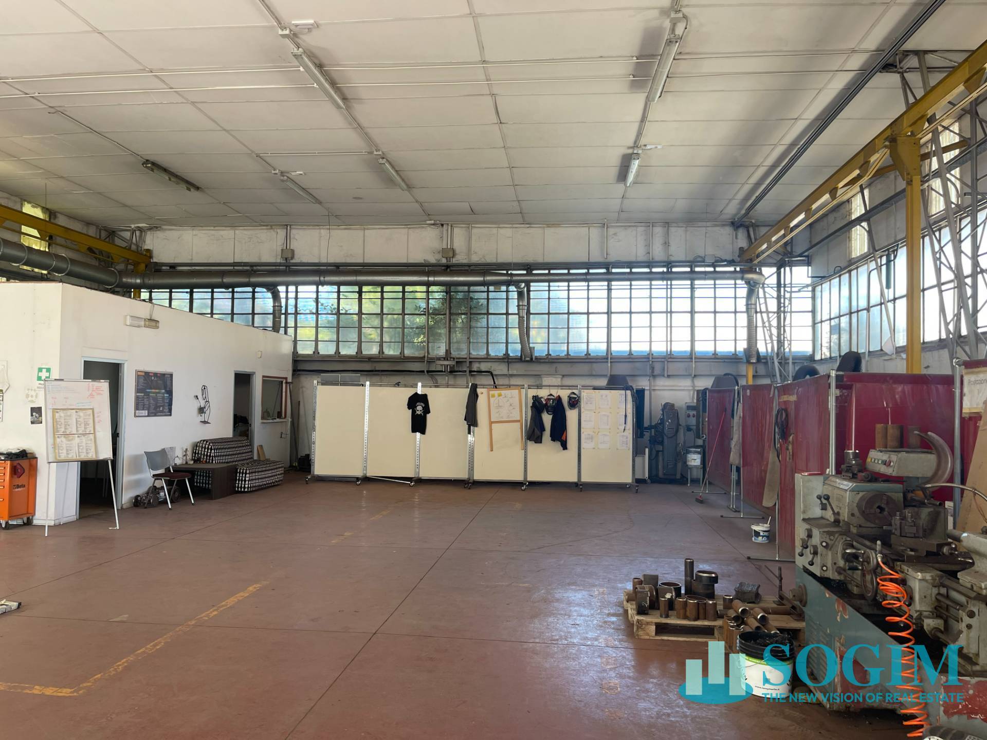 Capannone in vendita a Cologno Monzese