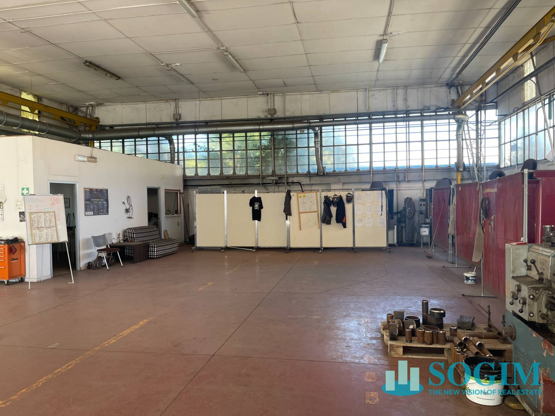 Capannone in vendita a Cologno Monzese