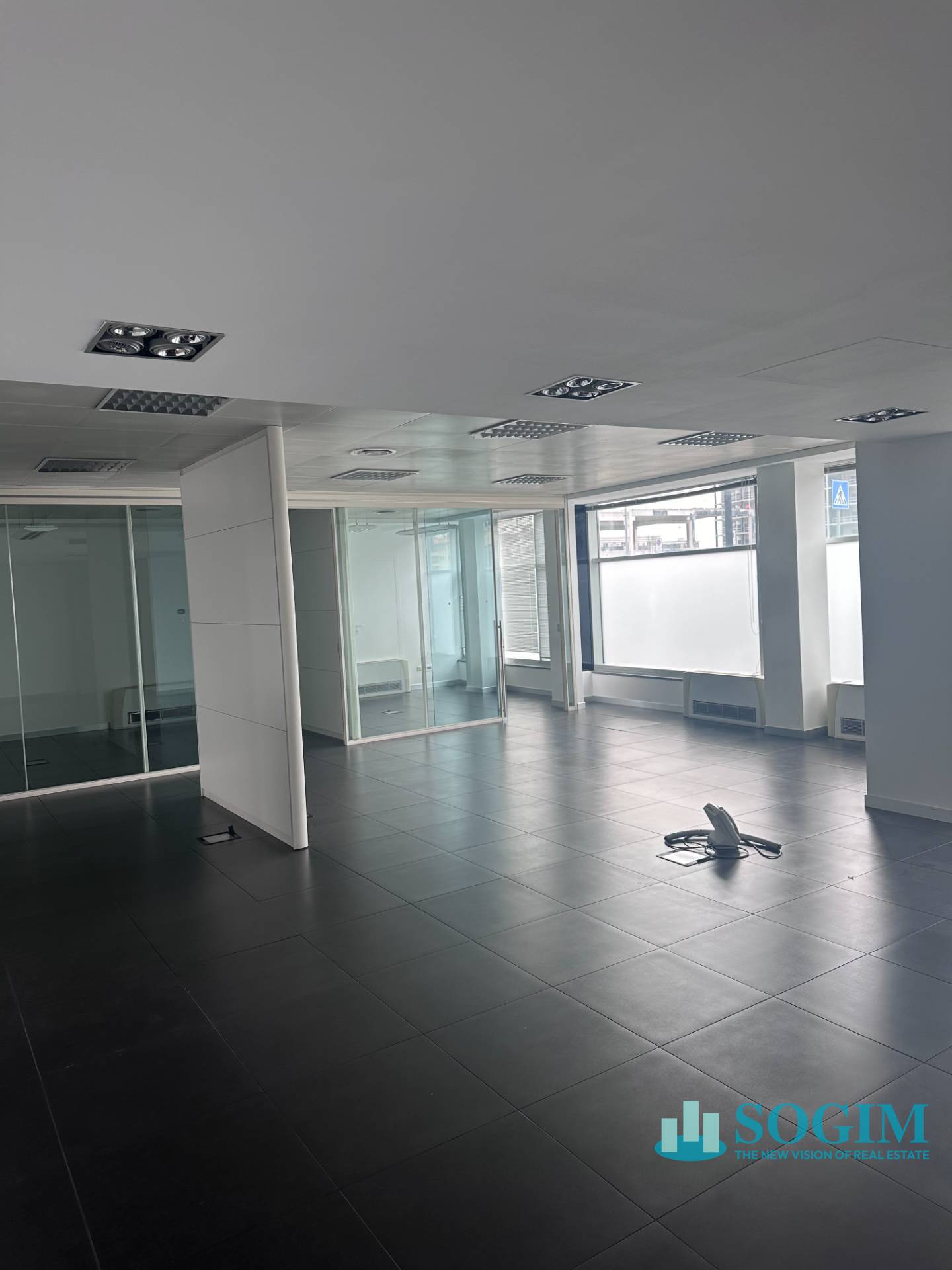 Ufficio in vendita a Desio