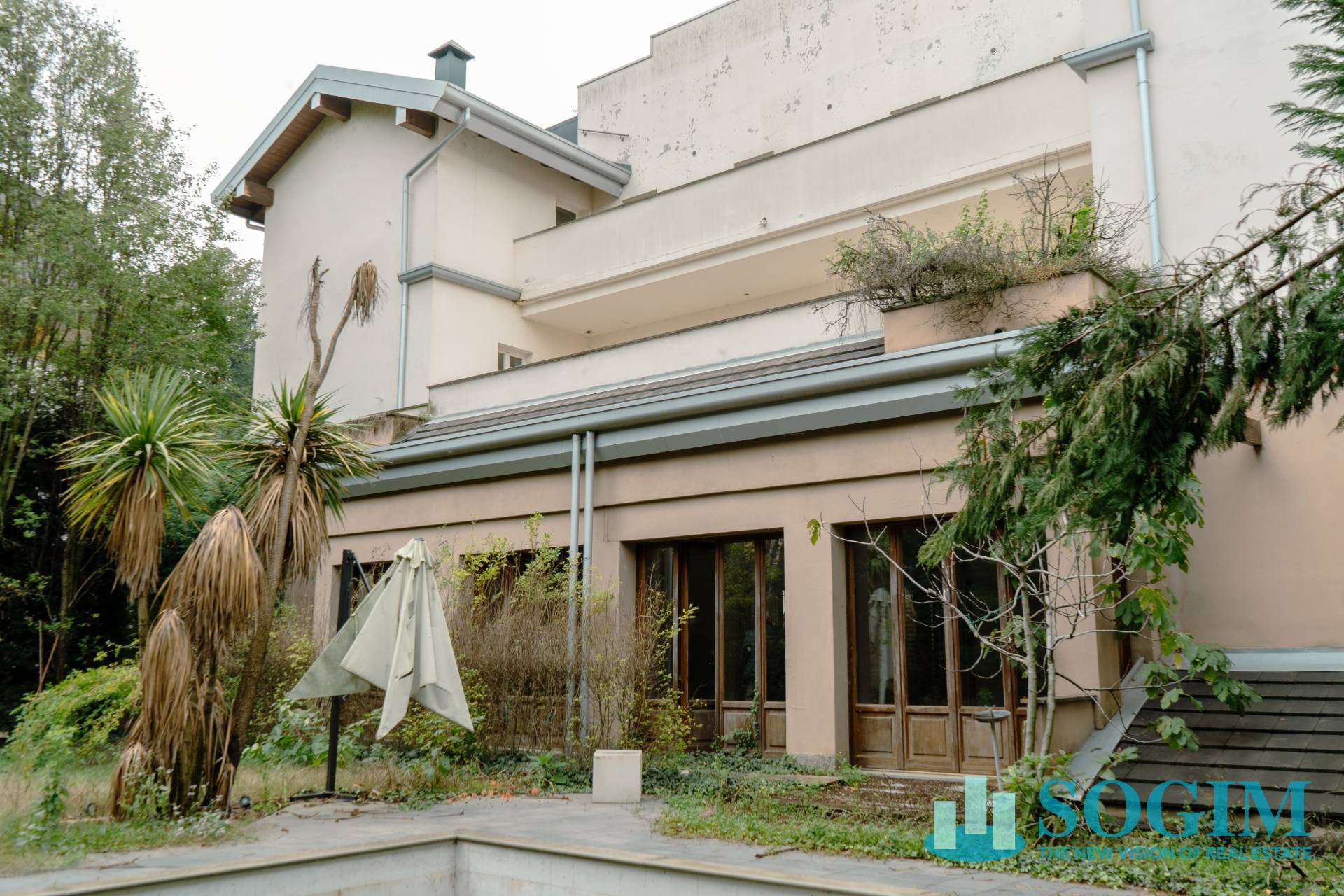 Immobile commerciale in vendita a Seveso