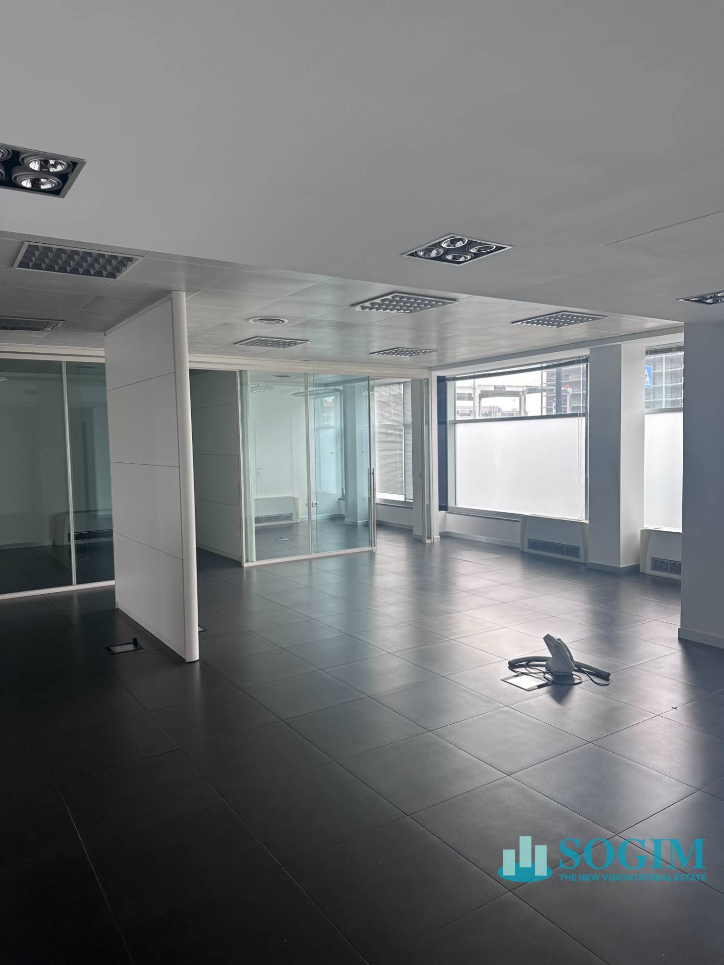 Immobile commerciale in vendita a Desio