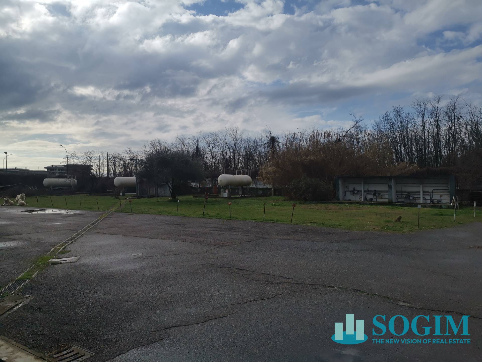 Capannone in vendita a Lainate